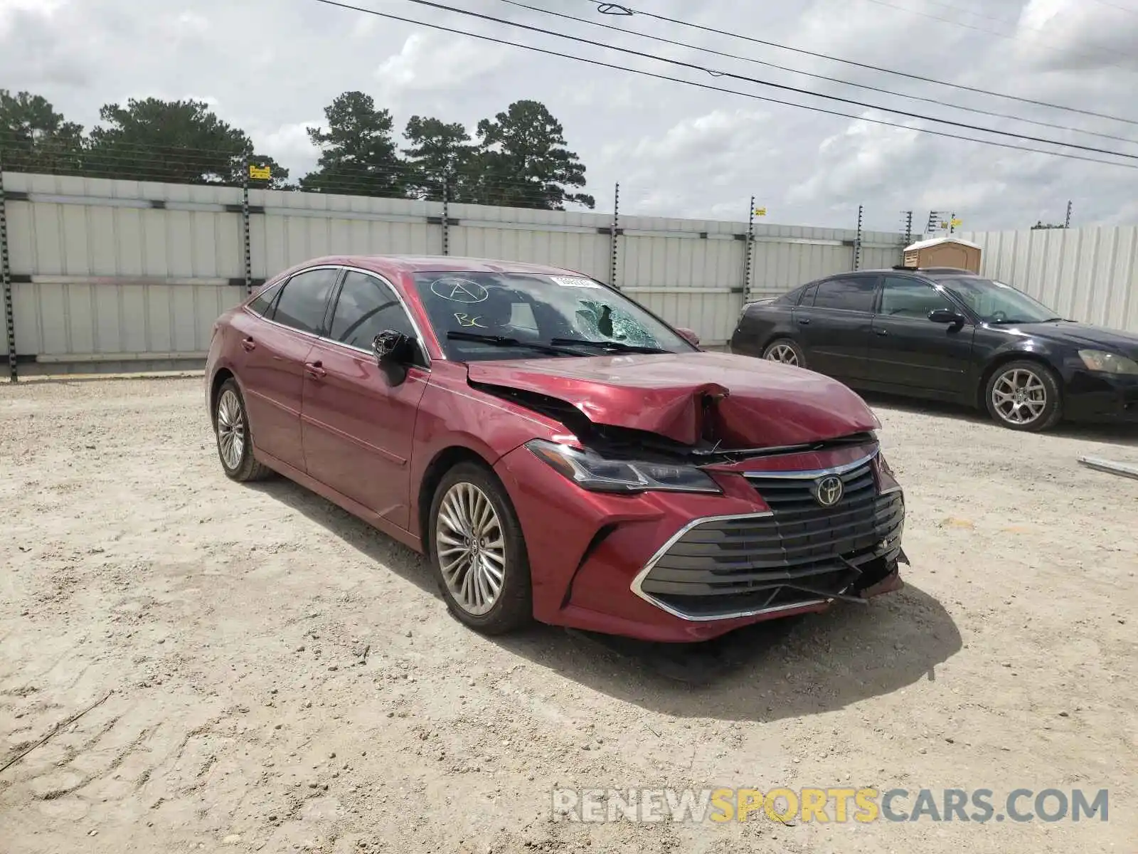 1 Photograph of a damaged car 4T1BZ1FB3KU006802 TOYOTA AVALON 2019