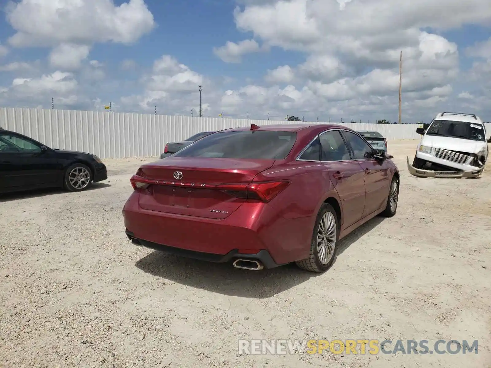 4 Photograph of a damaged car 4T1BZ1FB3KU006802 TOYOTA AVALON 2019