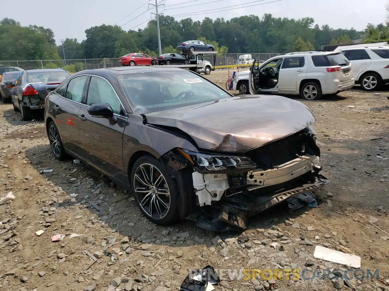 1 Photograph of a damaged car 4T1BZ1FB3KU007836 TOYOTA AVALON 2019