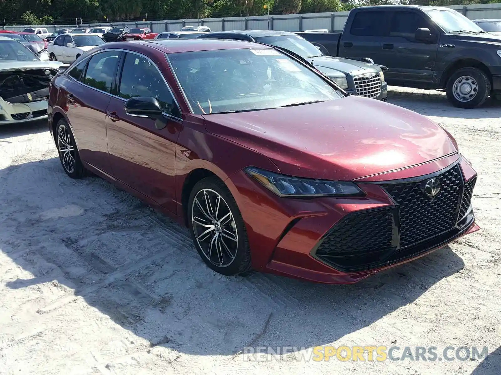 1 Photograph of a damaged car 4T1BZ1FB3KU008954 TOYOTA AVALON 2019