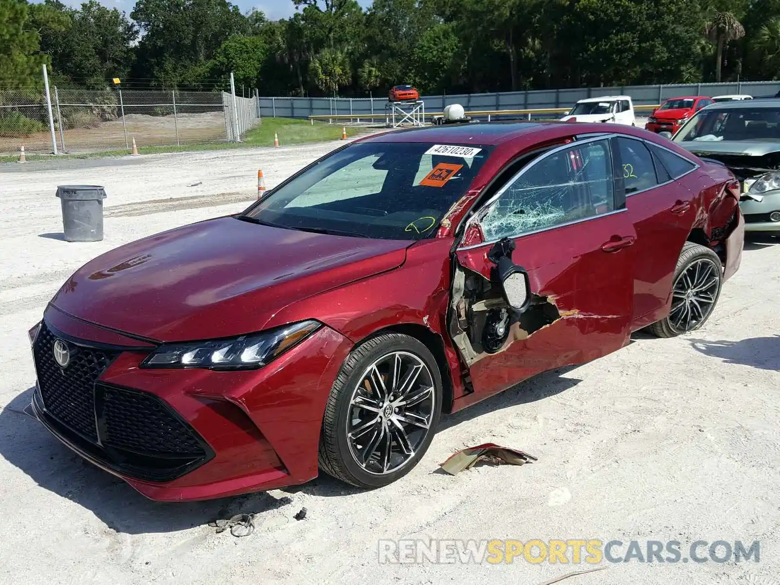 2 Photograph of a damaged car 4T1BZ1FB3KU008954 TOYOTA AVALON 2019