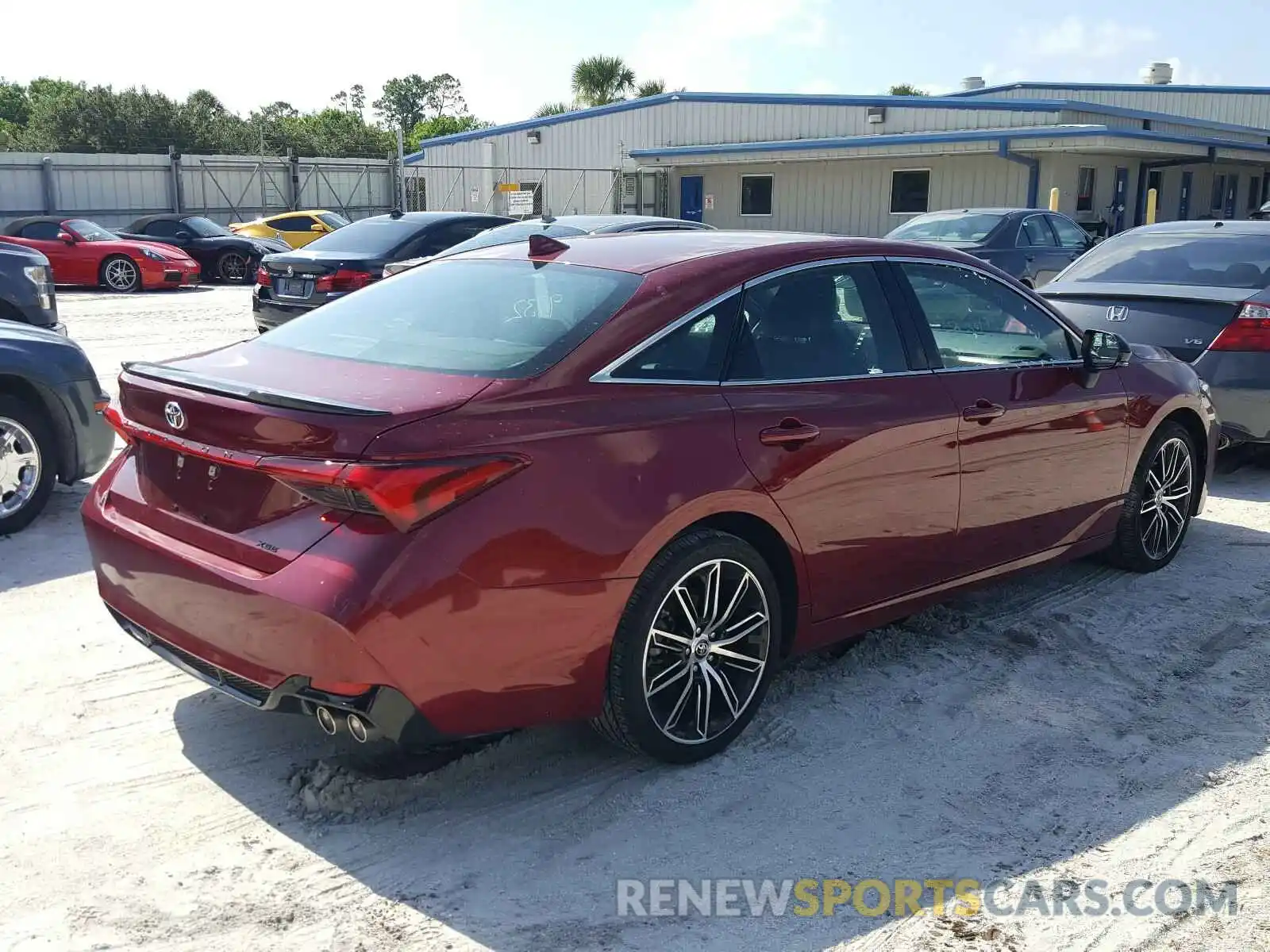 4 Photograph of a damaged car 4T1BZ1FB3KU008954 TOYOTA AVALON 2019