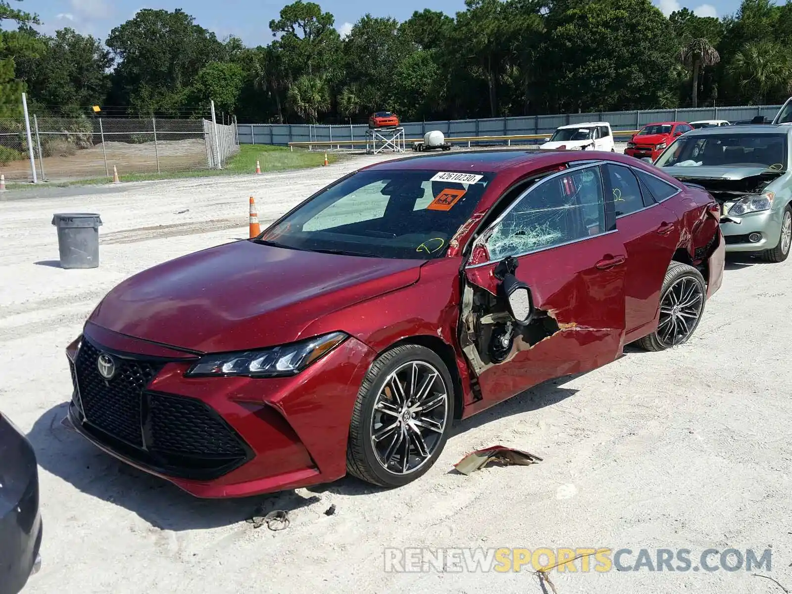 9 Photograph of a damaged car 4T1BZ1FB3KU008954 TOYOTA AVALON 2019