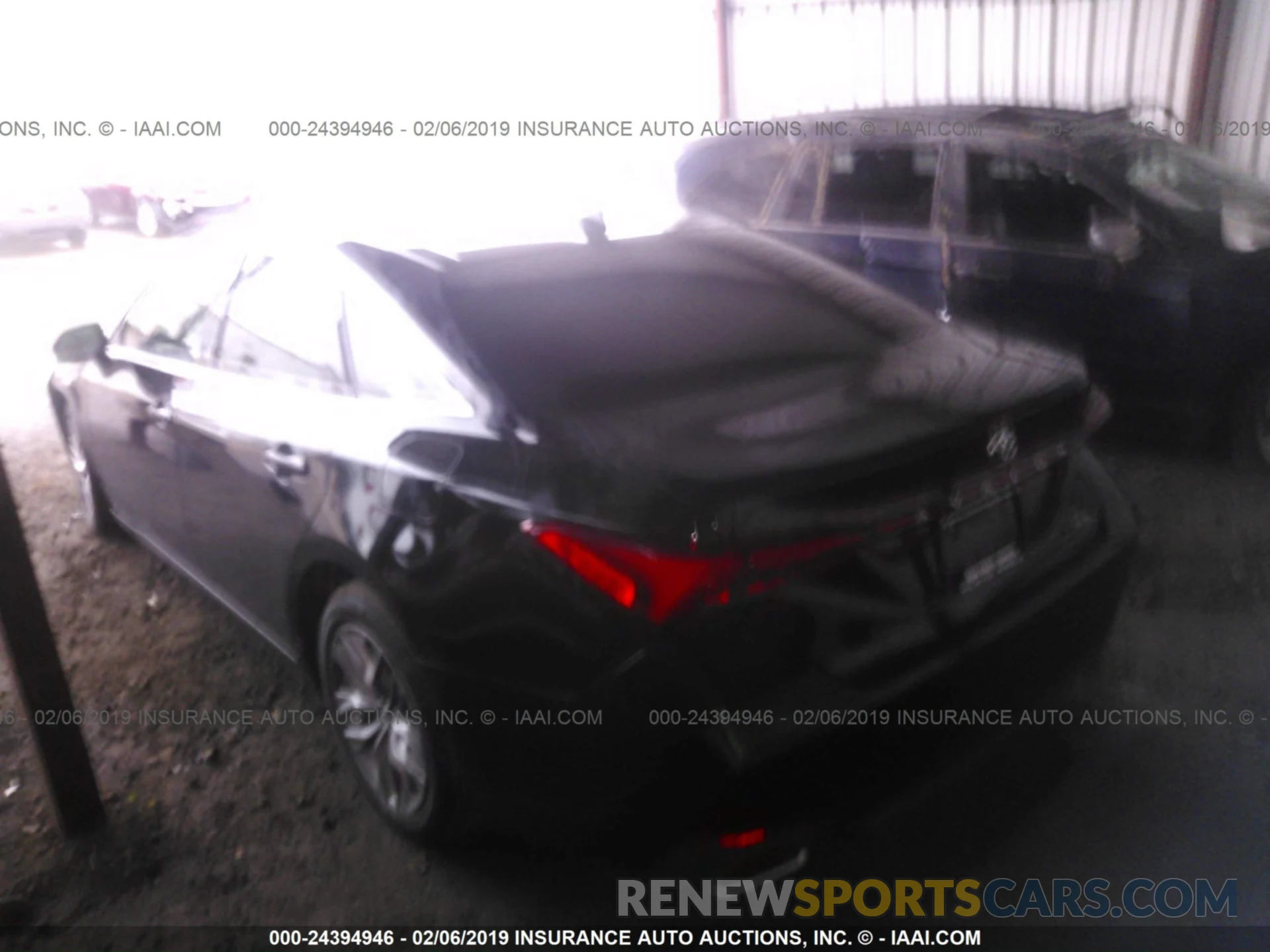 3 Photograph of a damaged car 4T1BZ1FB3KU009022 TOYOTA AVALON 2019