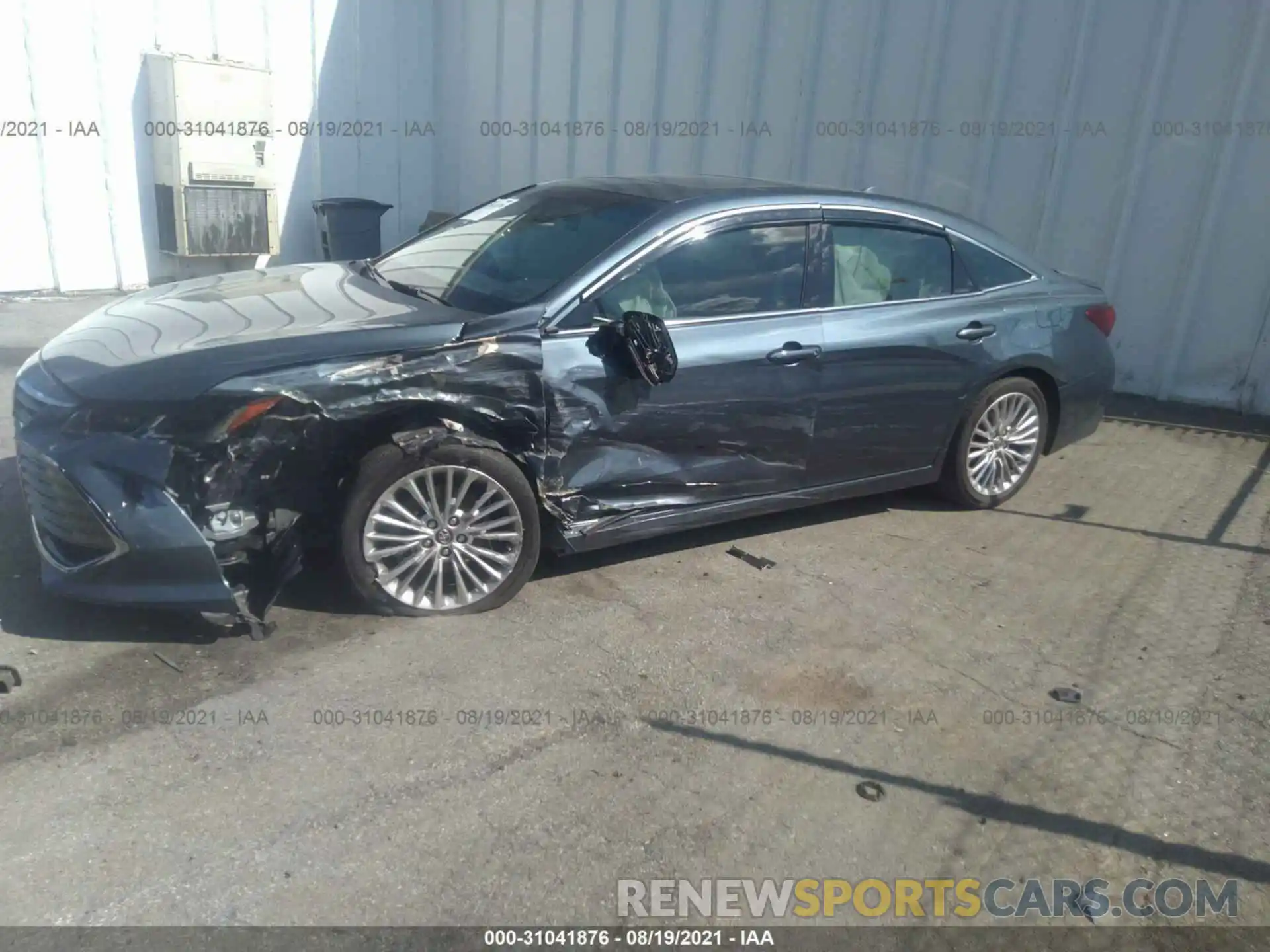 2 Фотография поврежденного автомобиля 4T1BZ1FB3KU009327 TOYOTA AVALON 2019