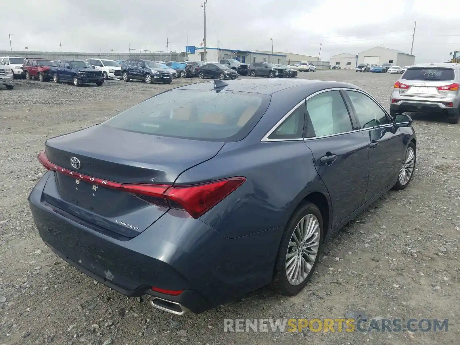 4 Photograph of a damaged car 4T1BZ1FB3KU014639 TOYOTA AVALON 2019