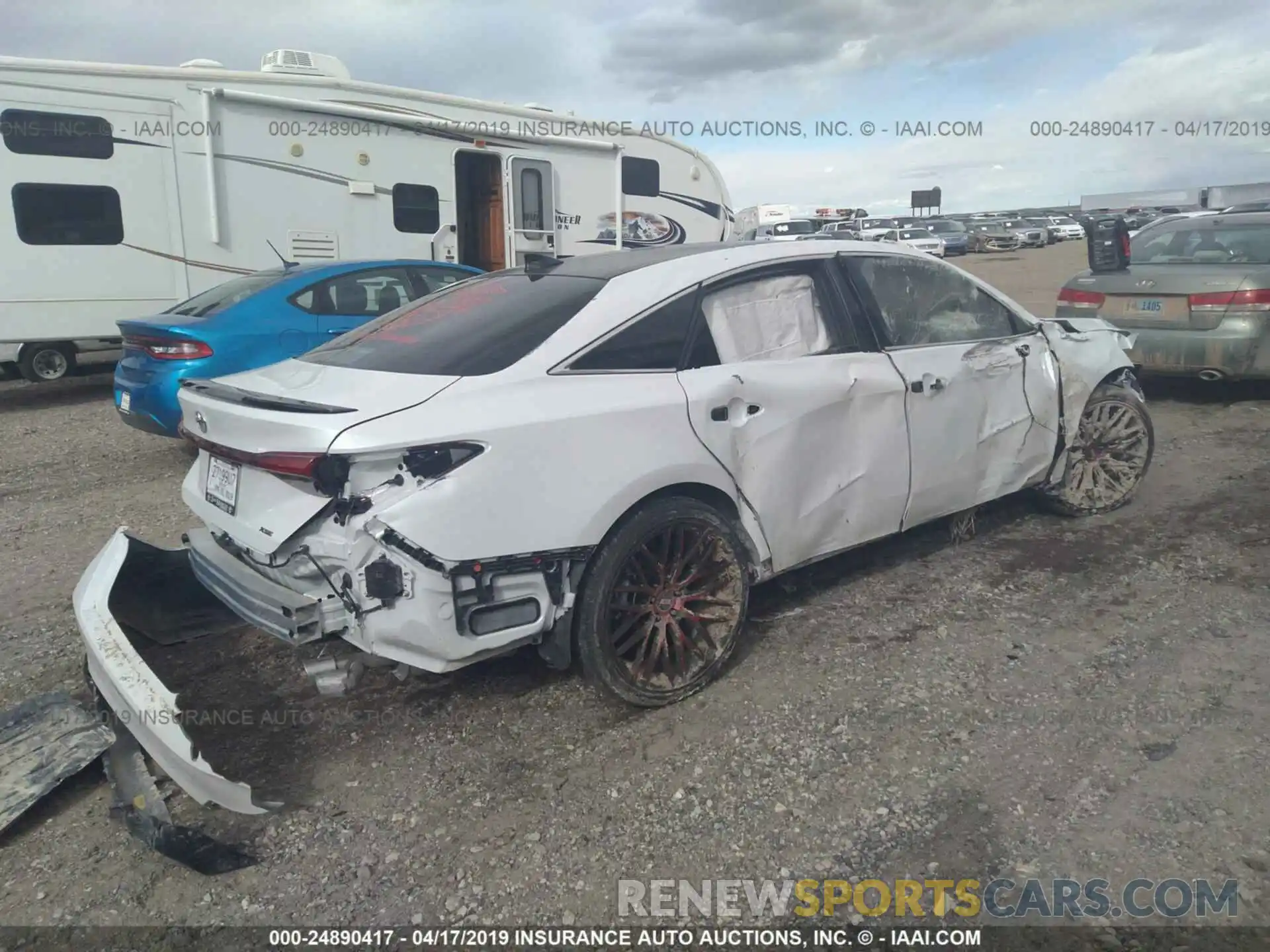 4 Photograph of a damaged car 4T1BZ1FB3KU017993 TOYOTA AVALON 2019