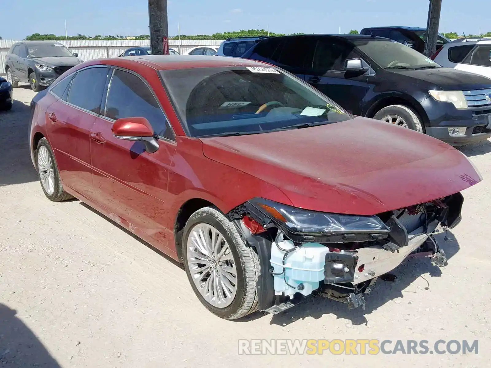 1 Photograph of a damaged car 4T1BZ1FB3KU019579 TOYOTA AVALON 2019