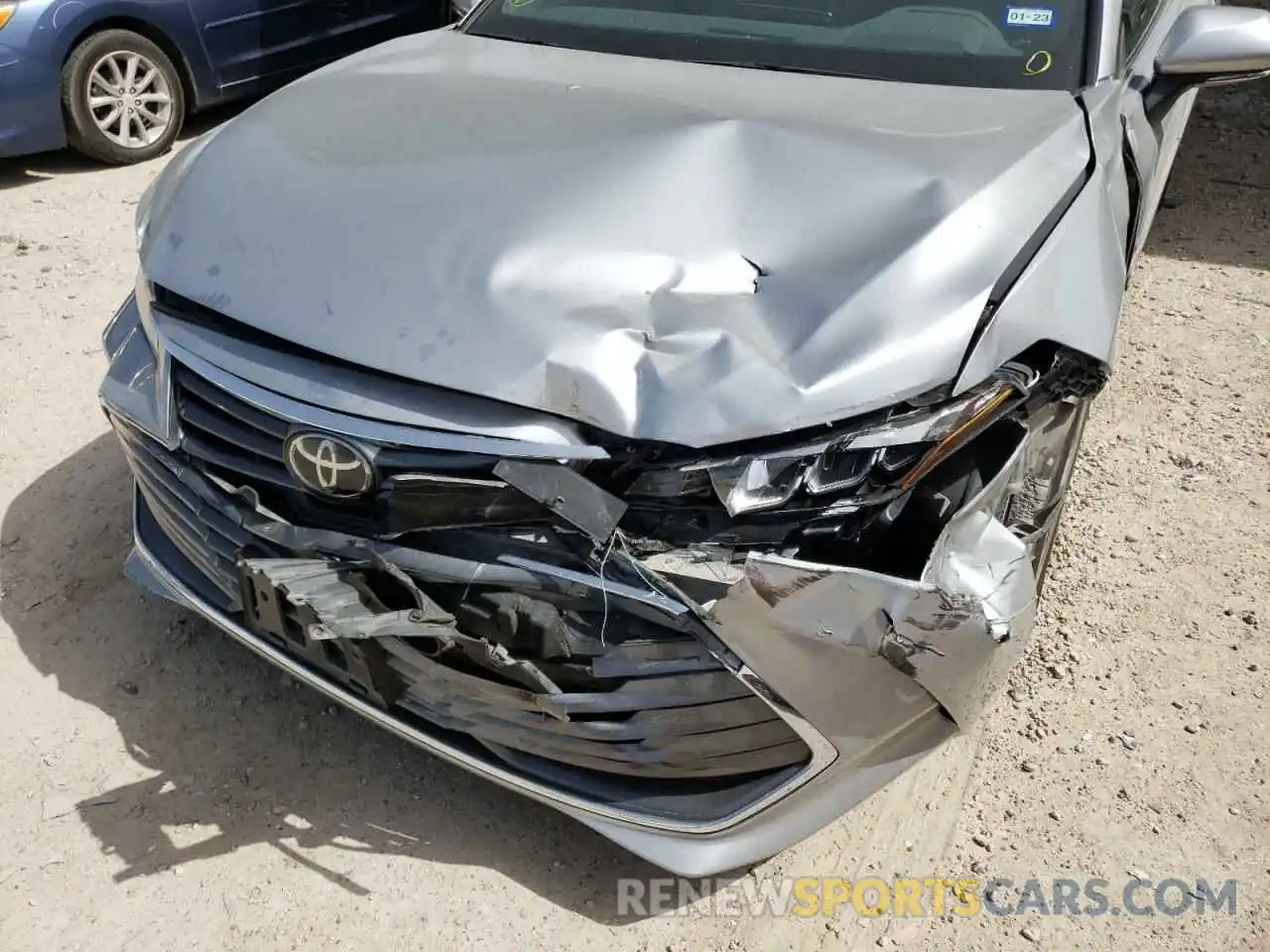 9 Photograph of a damaged car 4T1BZ1FB3KU021168 TOYOTA AVALON 2019