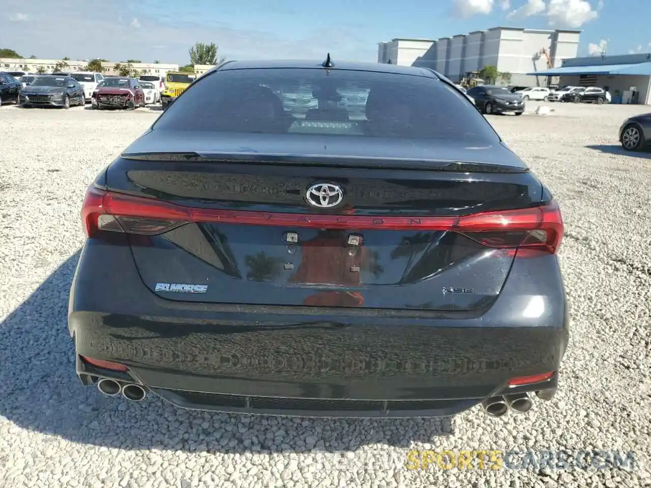 6 Photograph of a damaged car 4T1BZ1FB3KU022370 TOYOTA AVALON 2019