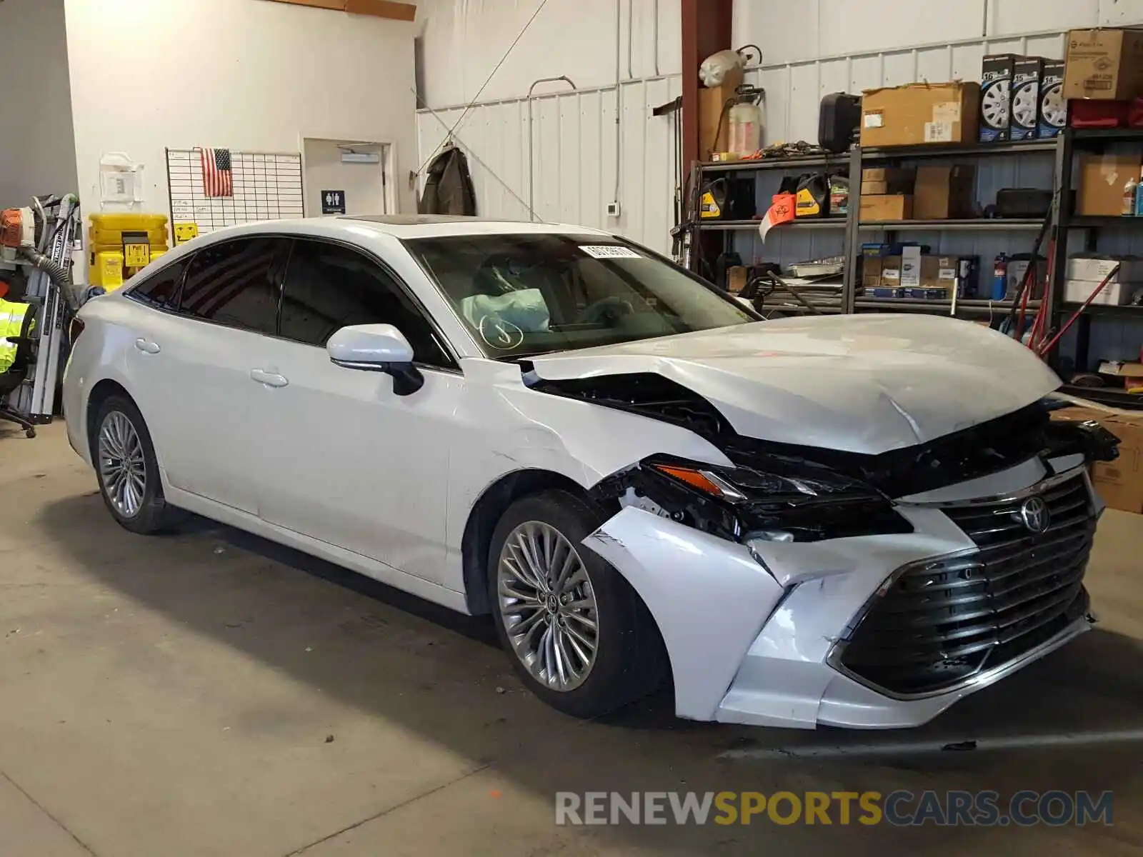 1 Photograph of a damaged car 4T1BZ1FB3KU022627 TOYOTA AVALON 2019