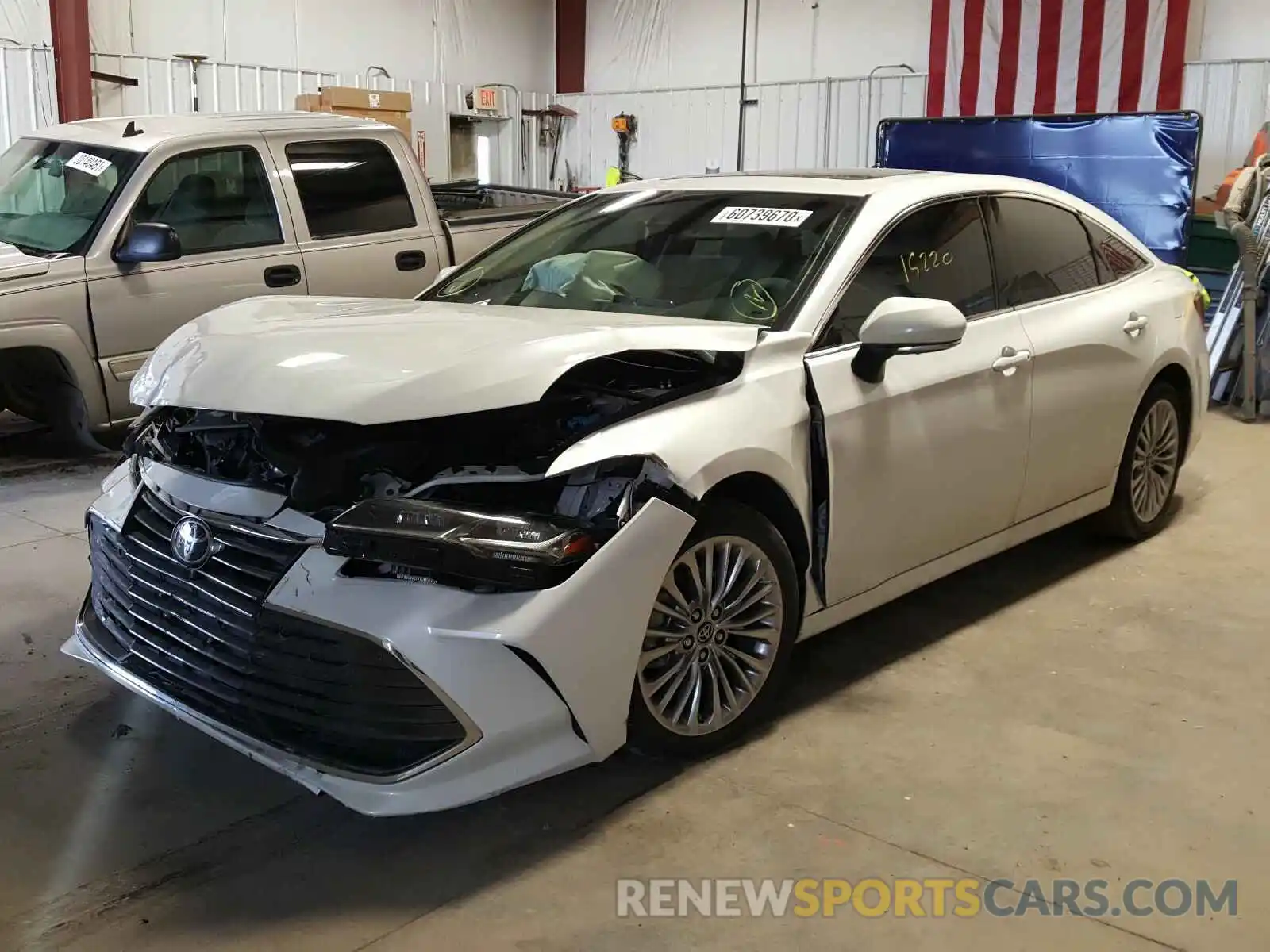 2 Photograph of a damaged car 4T1BZ1FB3KU022627 TOYOTA AVALON 2019