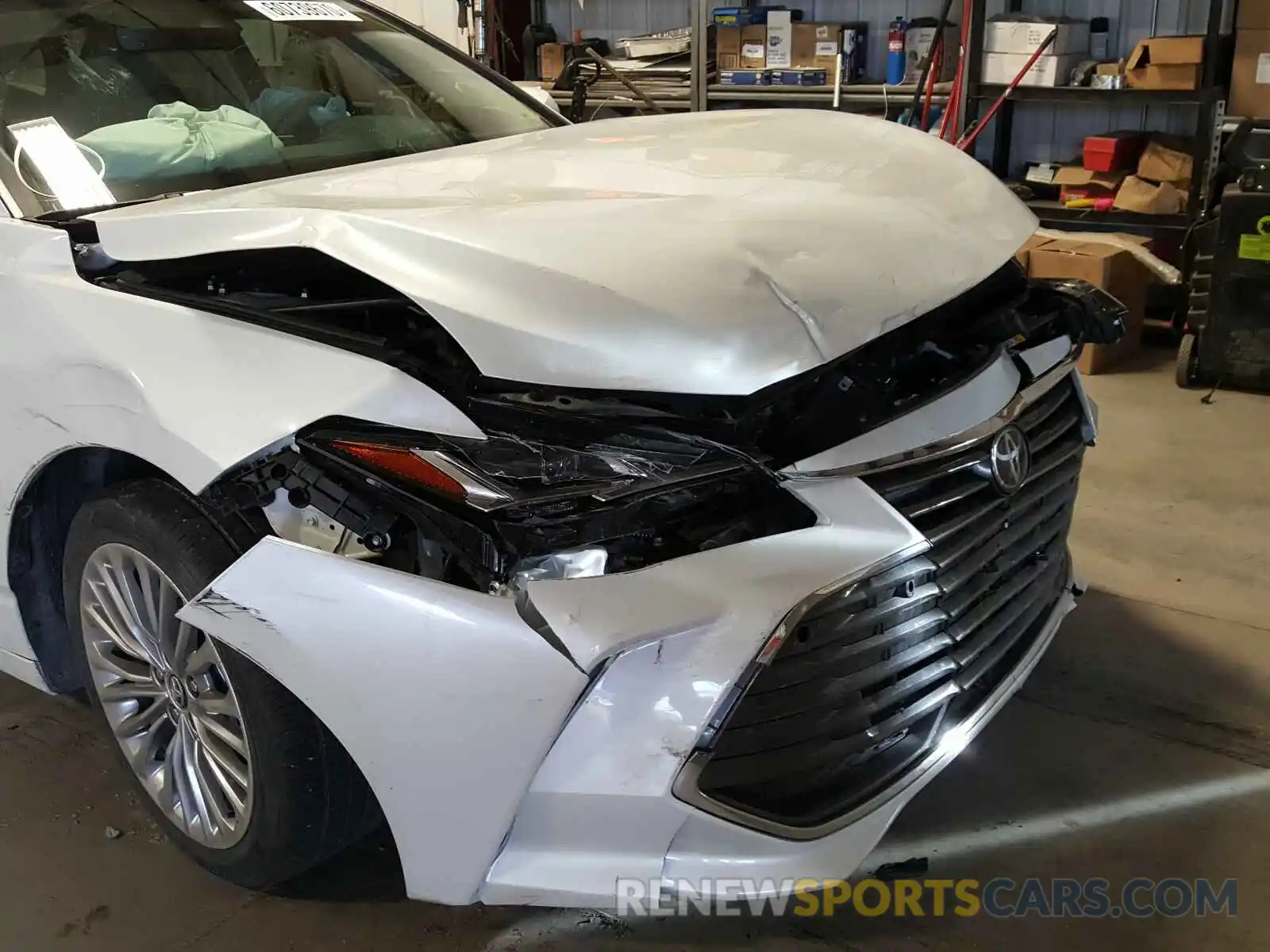 9 Photograph of a damaged car 4T1BZ1FB3KU022627 TOYOTA AVALON 2019