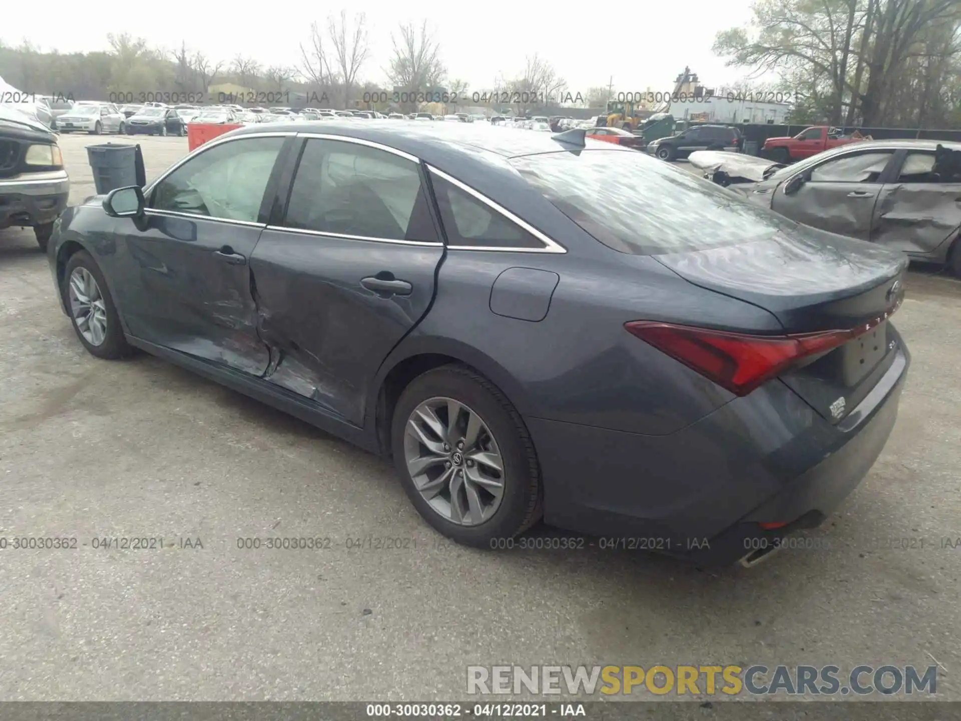 3 Photograph of a damaged car 4T1BZ1FB3KU023809 TOYOTA AVALON 2019