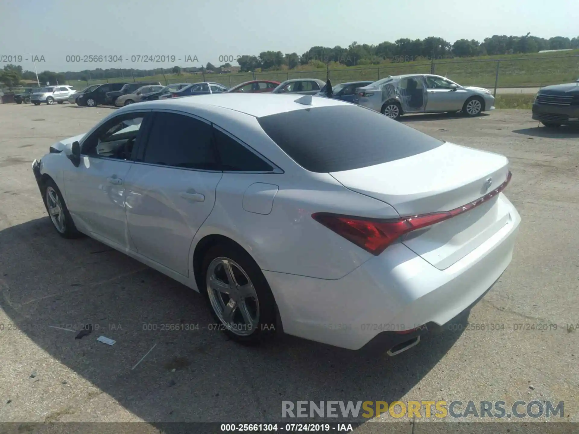 3 Photograph of a damaged car 4T1BZ1FB3KU026337 TOYOTA AVALON 2019