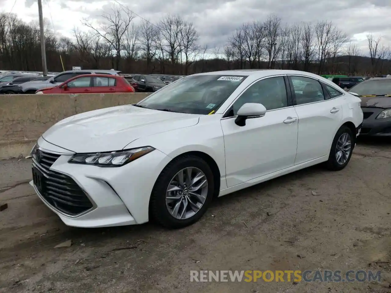 1 Photograph of a damaged car 4T1BZ1FB3KU029240 TOYOTA AVALON 2019