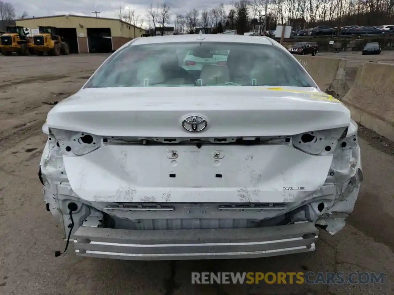 6 Photograph of a damaged car 4T1BZ1FB3KU029240 TOYOTA AVALON 2019