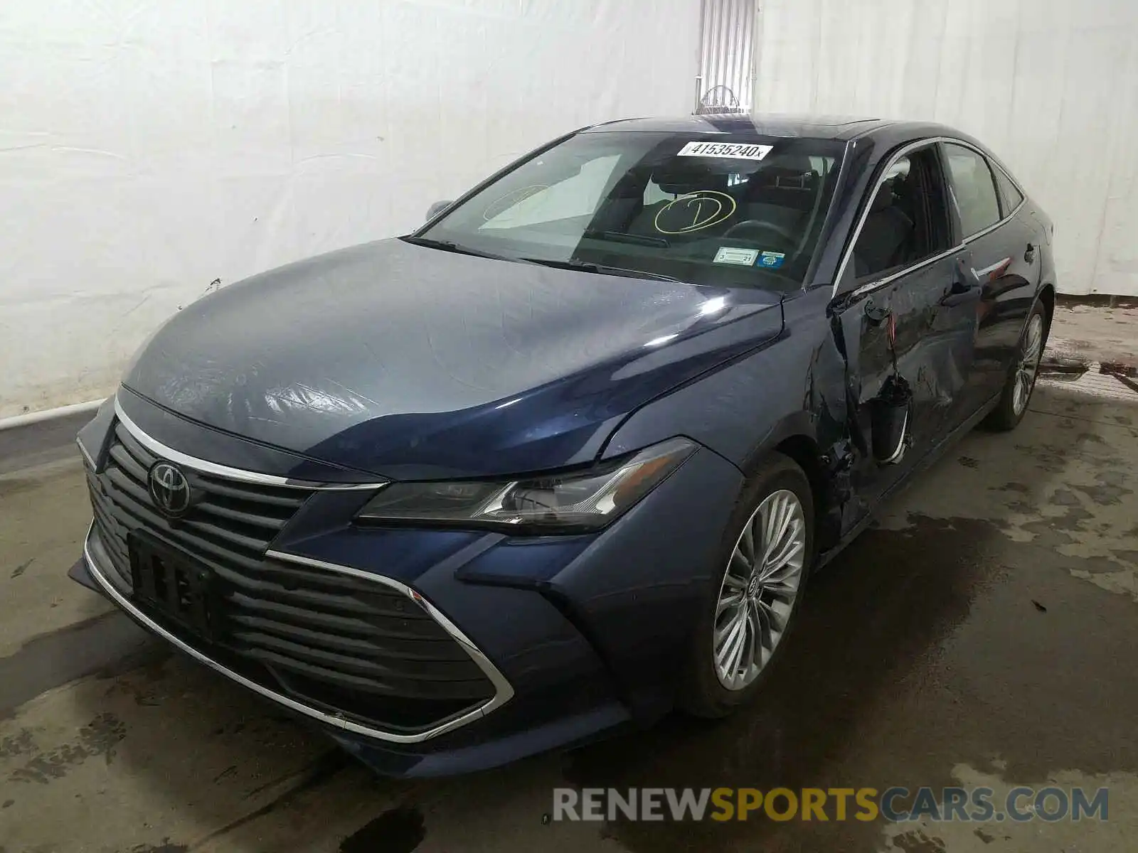 2 Photograph of a damaged car 4T1BZ1FB3KU030260 TOYOTA AVALON 2019