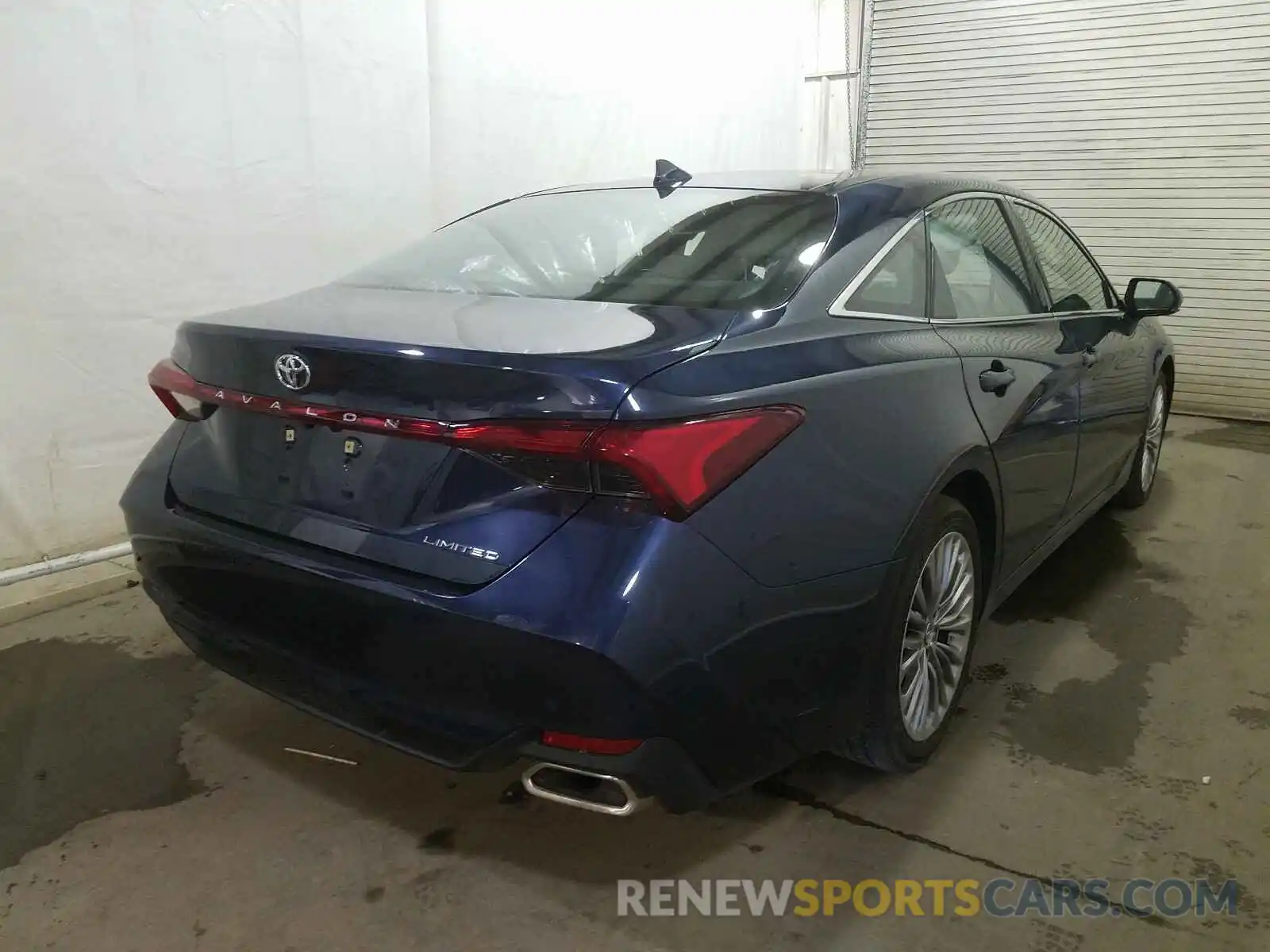 4 Photograph of a damaged car 4T1BZ1FB3KU030260 TOYOTA AVALON 2019