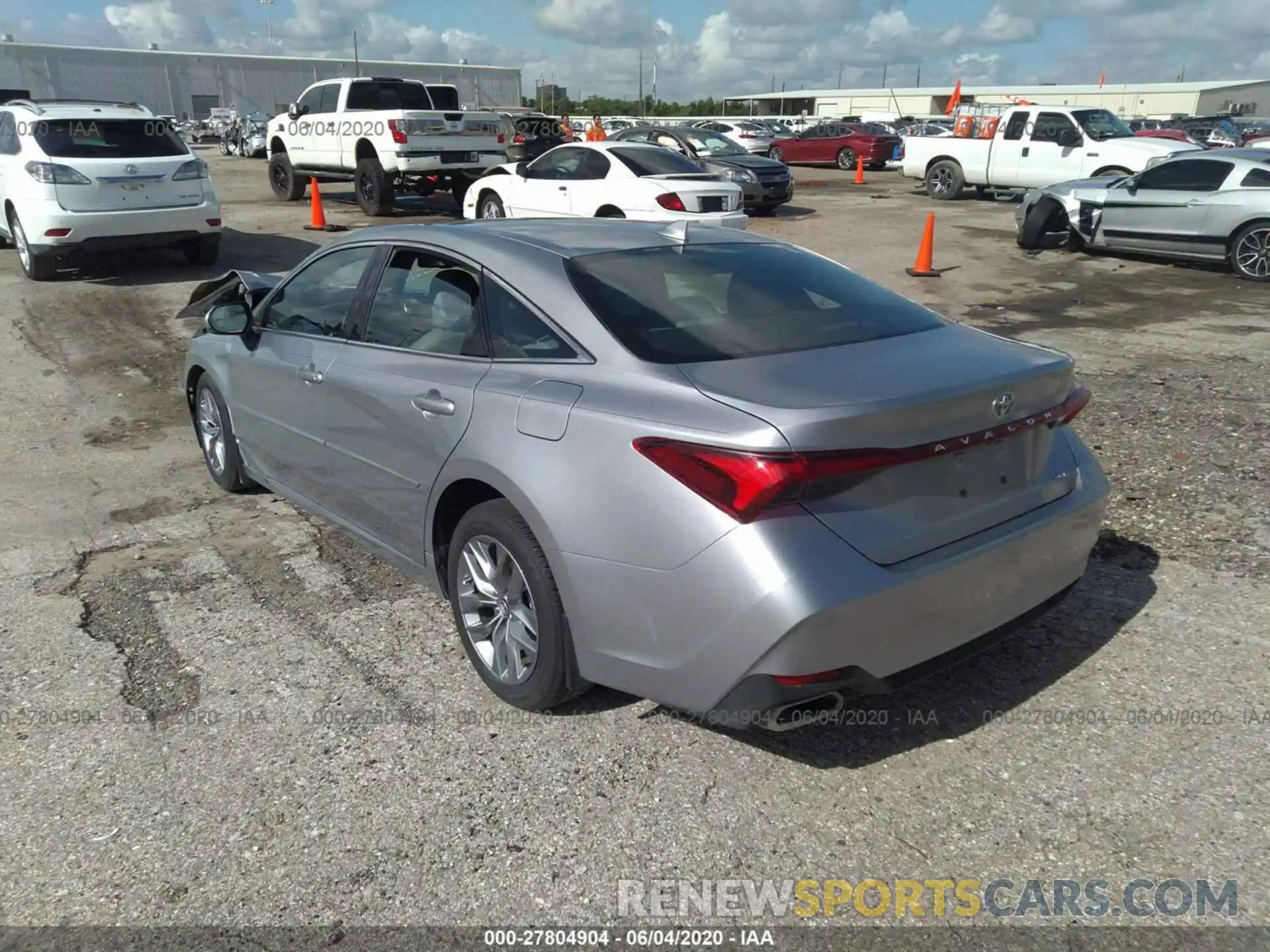 3 Photograph of a damaged car 4T1BZ1FB3KU031540 TOYOTA AVALON 2019