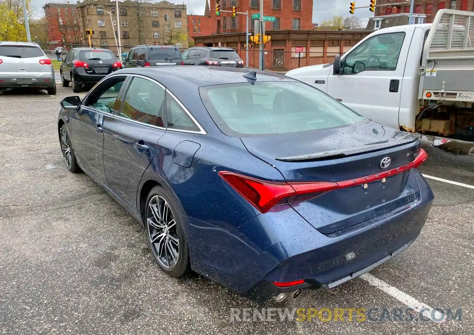 3 Photograph of a damaged car 4T1BZ1FB4KU002967 TOYOTA AVALON 2019