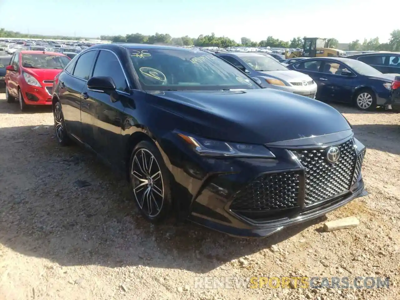 1 Photograph of a damaged car 4T1BZ1FB4KU005366 TOYOTA AVALON 2019