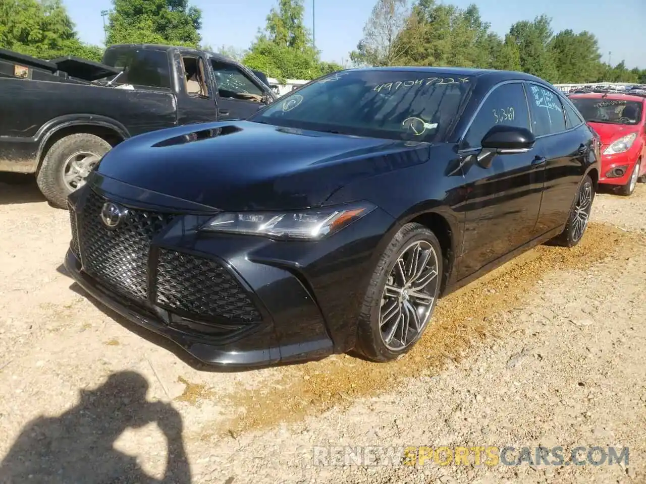 2 Photograph of a damaged car 4T1BZ1FB4KU005366 TOYOTA AVALON 2019