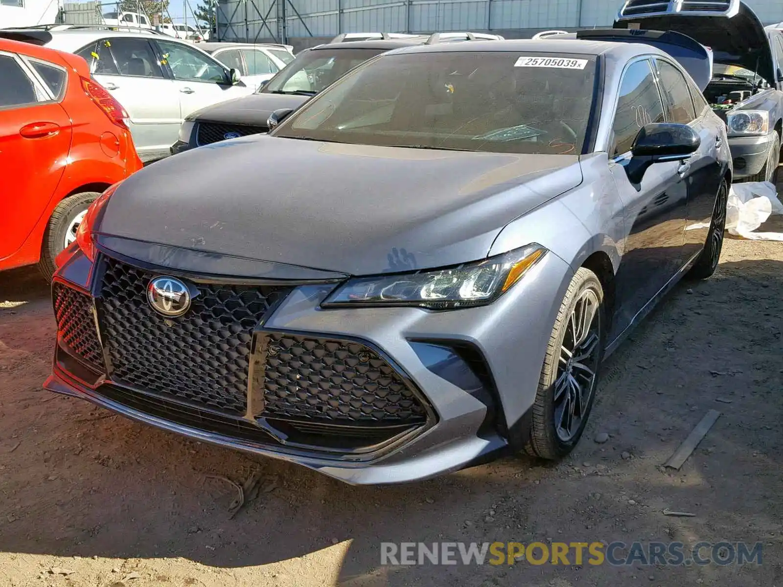 2 Photograph of a damaged car 4T1BZ1FB4KU006131 TOYOTA AVALON 2019