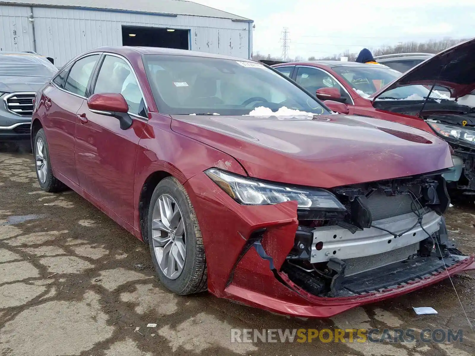 1 Photograph of a damaged car 4T1BZ1FB4KU008557 TOYOTA AVALON 2019