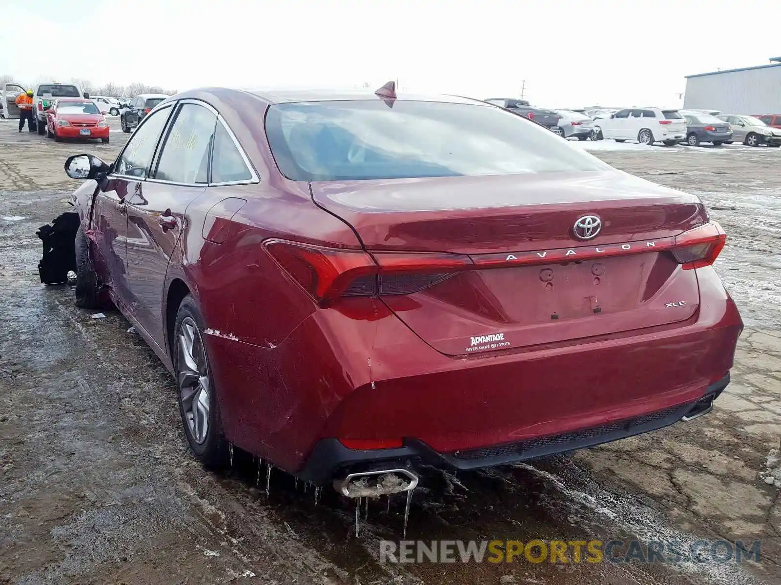 3 Photograph of a damaged car 4T1BZ1FB4KU008557 TOYOTA AVALON 2019