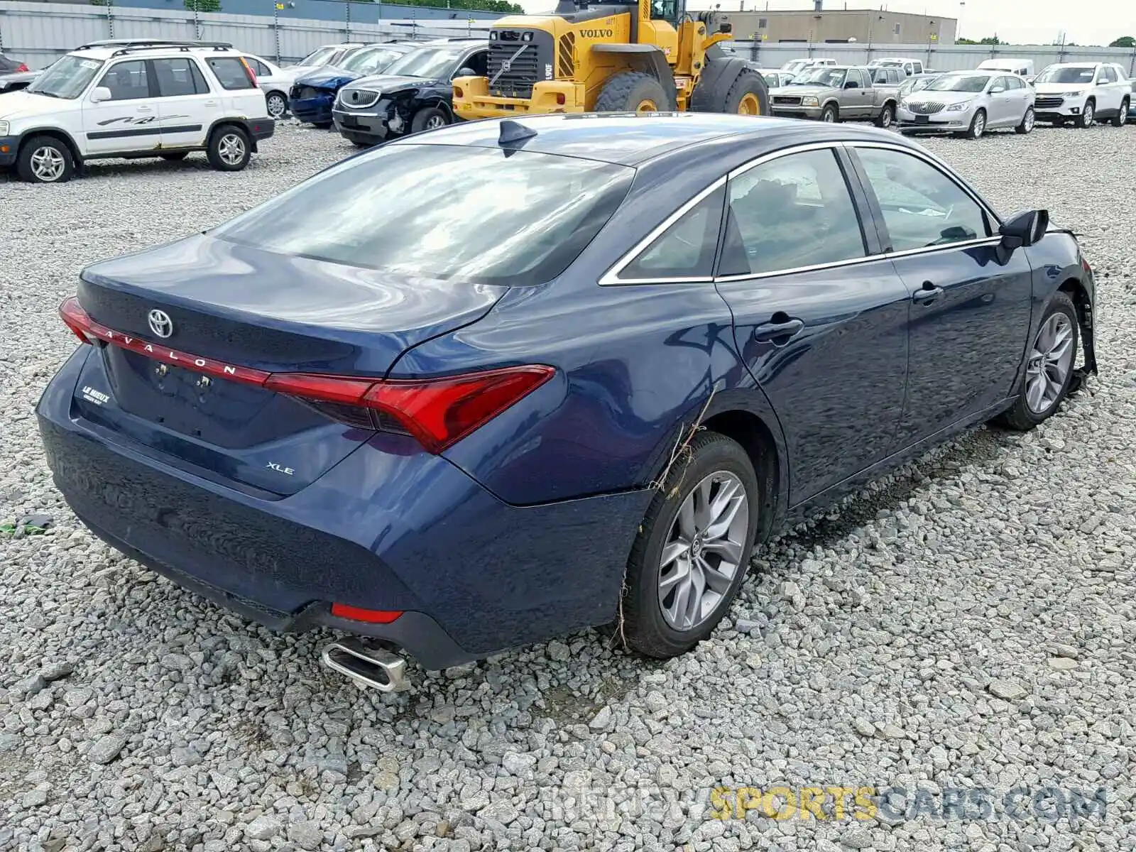 4 Photograph of a damaged car 4T1BZ1FB4KU010793 TOYOTA AVALON 2019