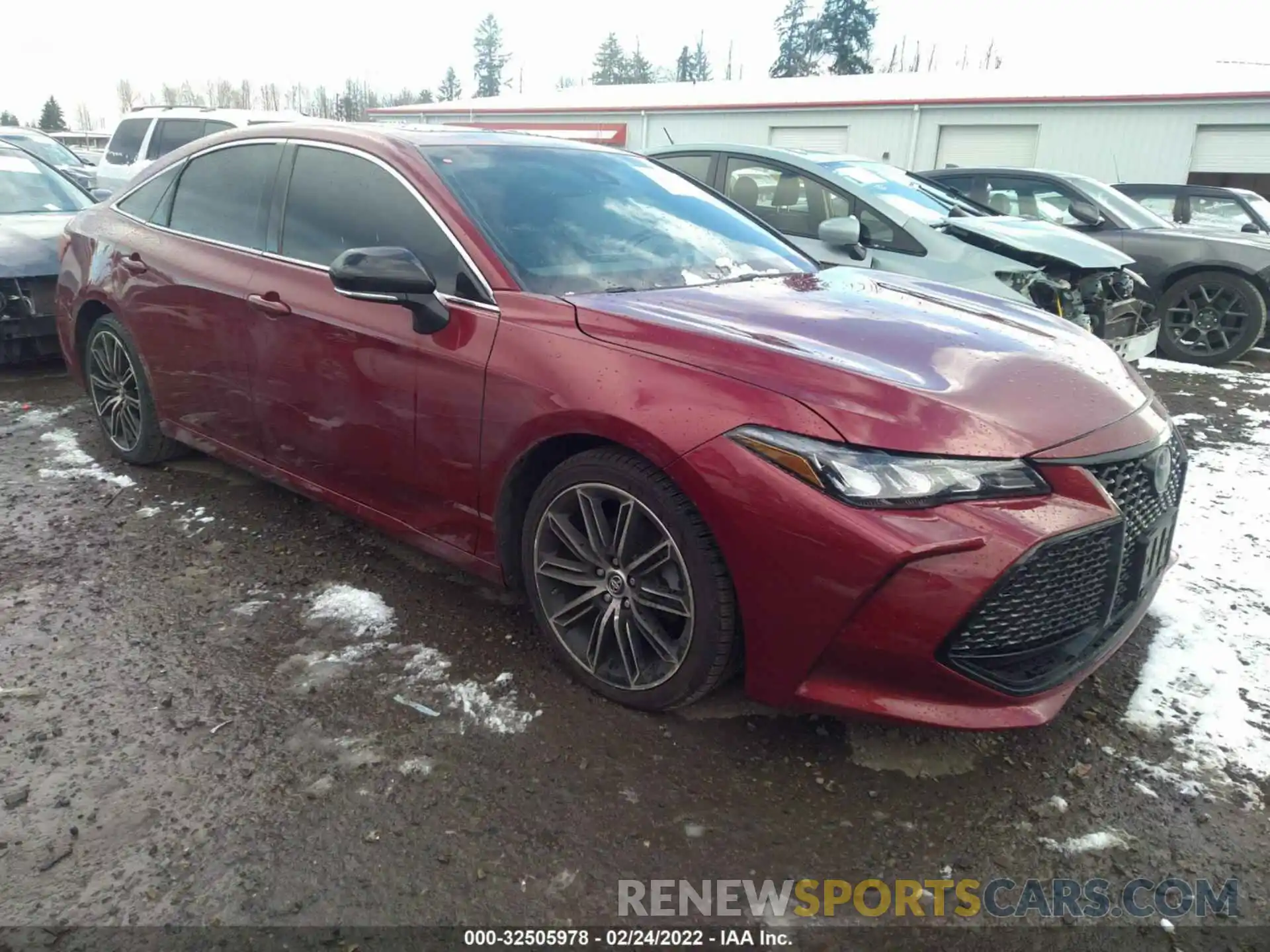 1 Photograph of a damaged car 4T1BZ1FB4KU012155 TOYOTA AVALON 2019