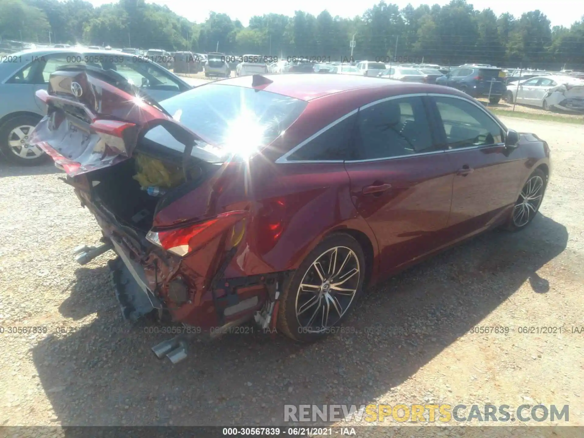 4 Photograph of a damaged car 4T1BZ1FB4KU015007 TOYOTA AVALON 2019