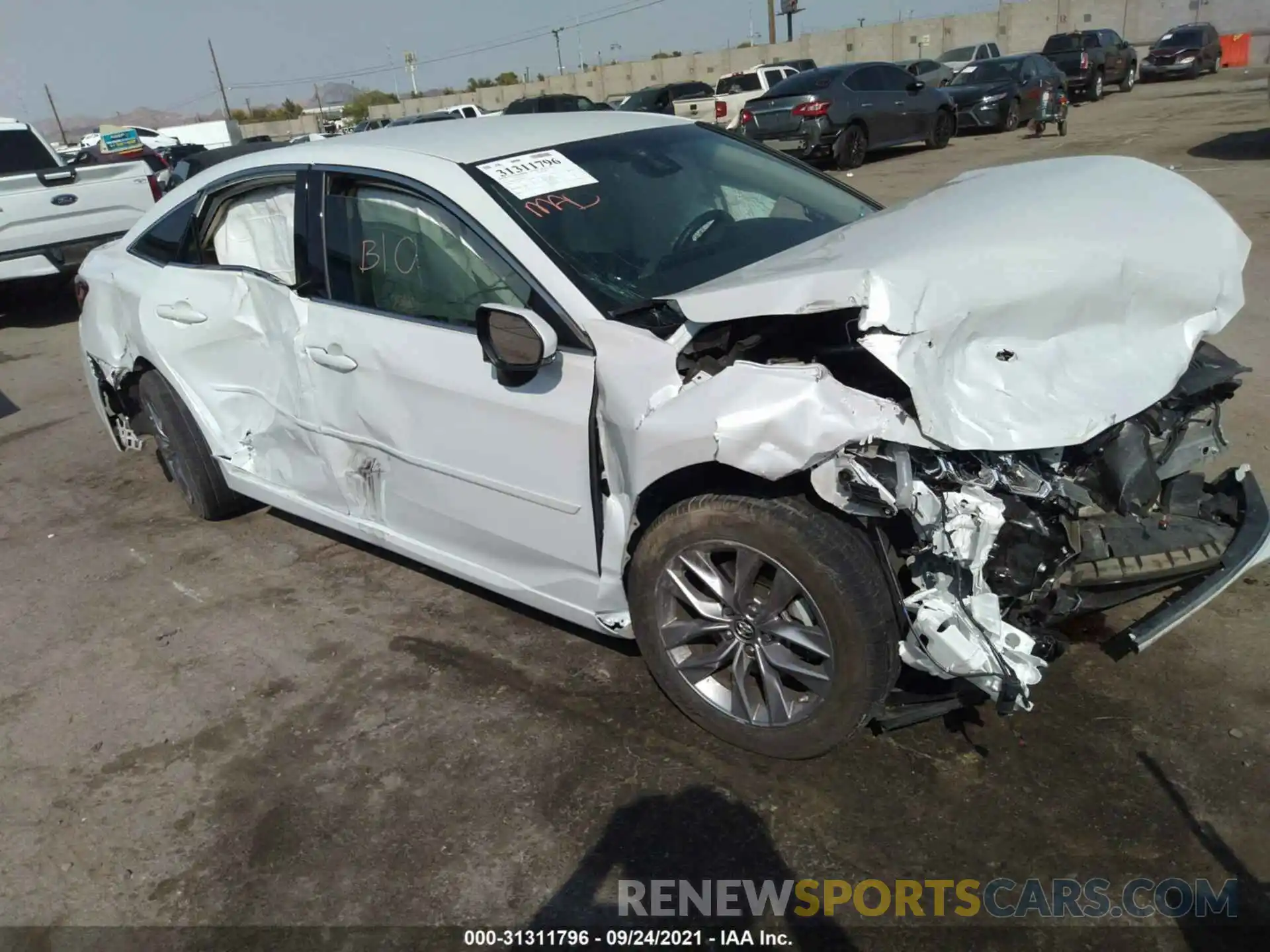 1 Photograph of a damaged car 4T1BZ1FB4KU019235 TOYOTA AVALON 2019