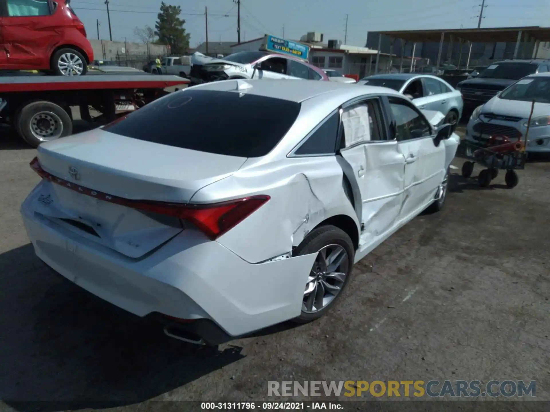 4 Photograph of a damaged car 4T1BZ1FB4KU019235 TOYOTA AVALON 2019