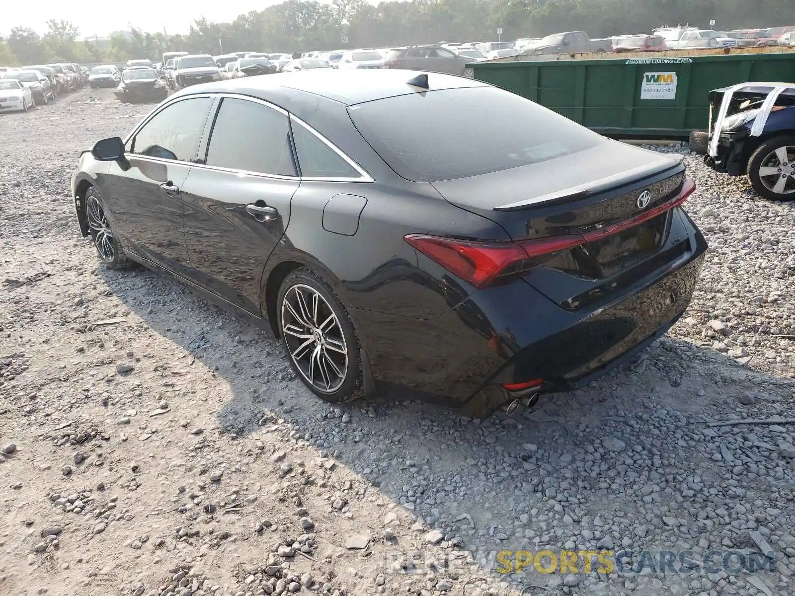 3 Photograph of a damaged car 4T1BZ1FB4KU020062 TOYOTA AVALON 2019