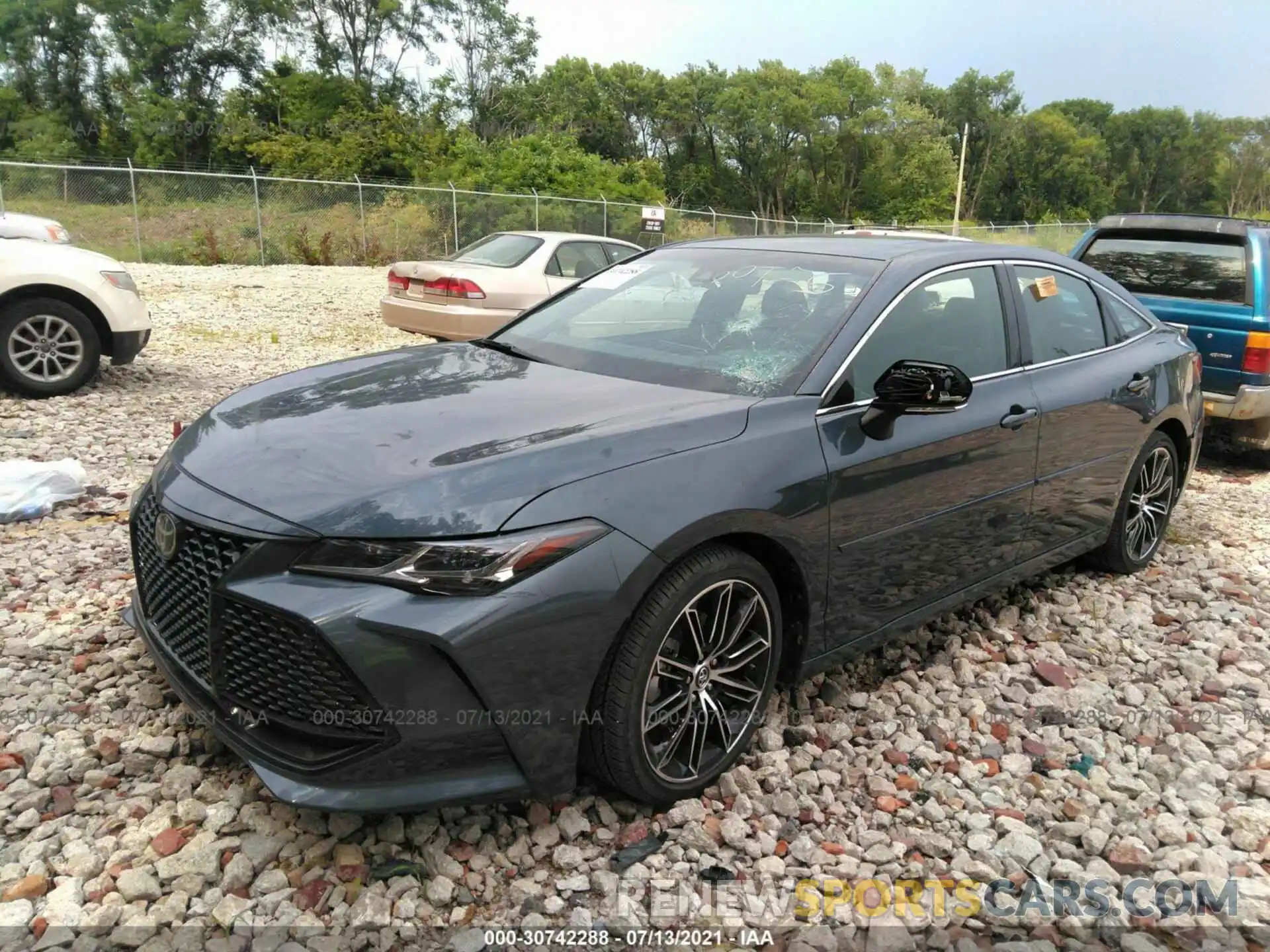 2 Photograph of a damaged car 4T1BZ1FB4KU022474 TOYOTA AVALON 2019