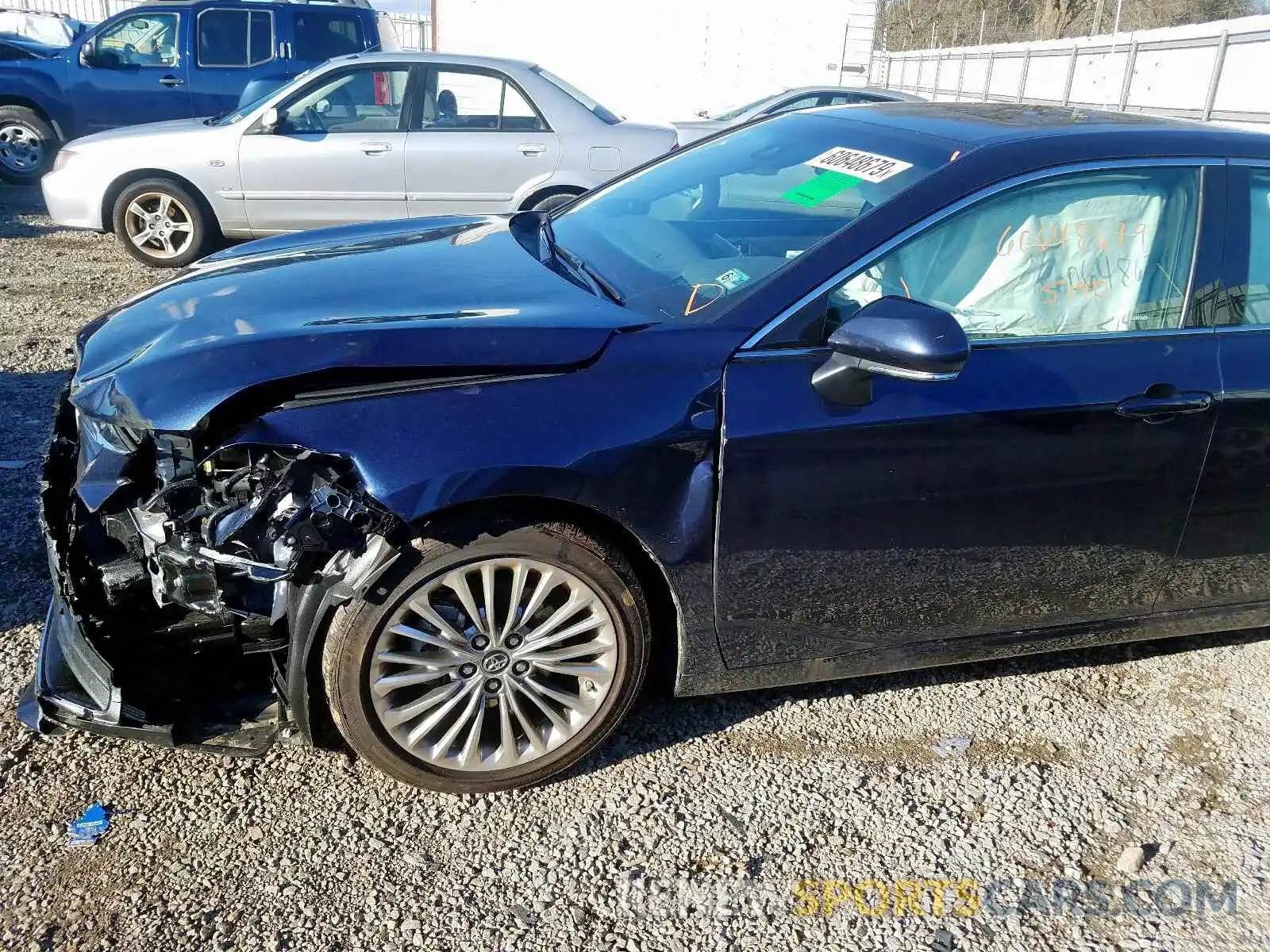 9 Photograph of a damaged car 4T1BZ1FB4KU028985 TOYOTA AVALON 2019