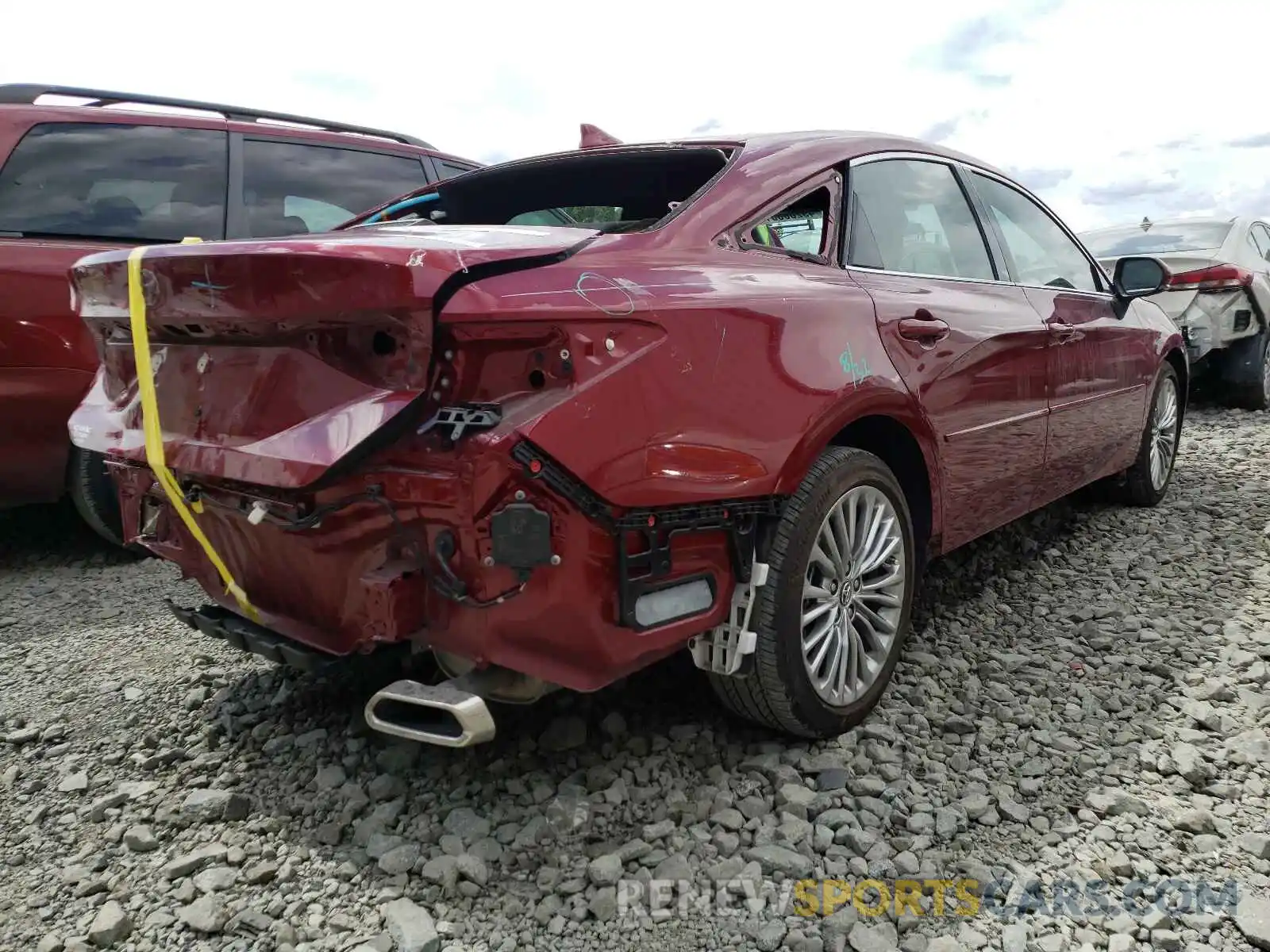 4 Фотография поврежденного автомобиля 4T1BZ1FB4KU029179 TOYOTA AVALON 2019