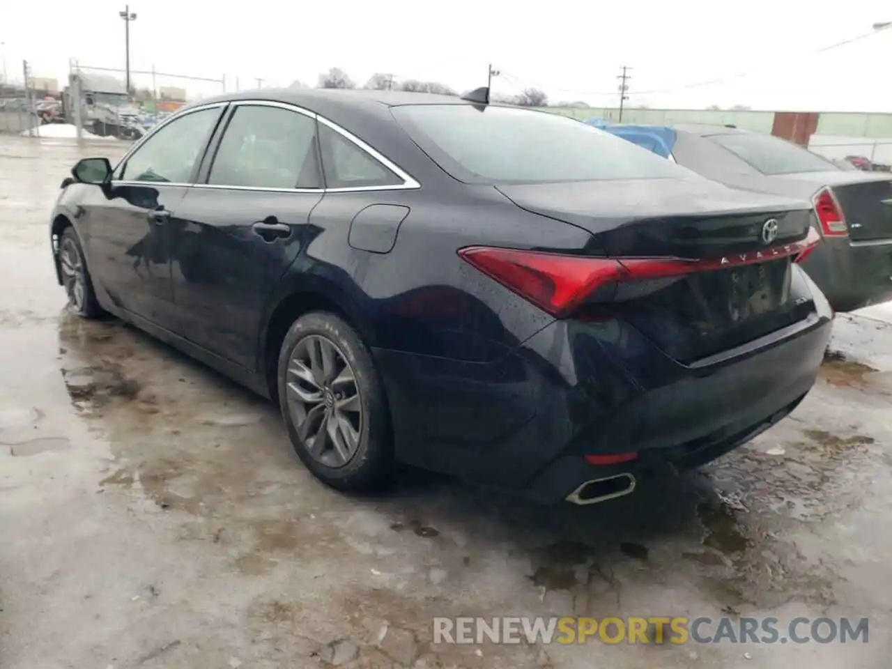 3 Photograph of a damaged car 4T1BZ1FB4KU030073 TOYOTA AVALON 2019