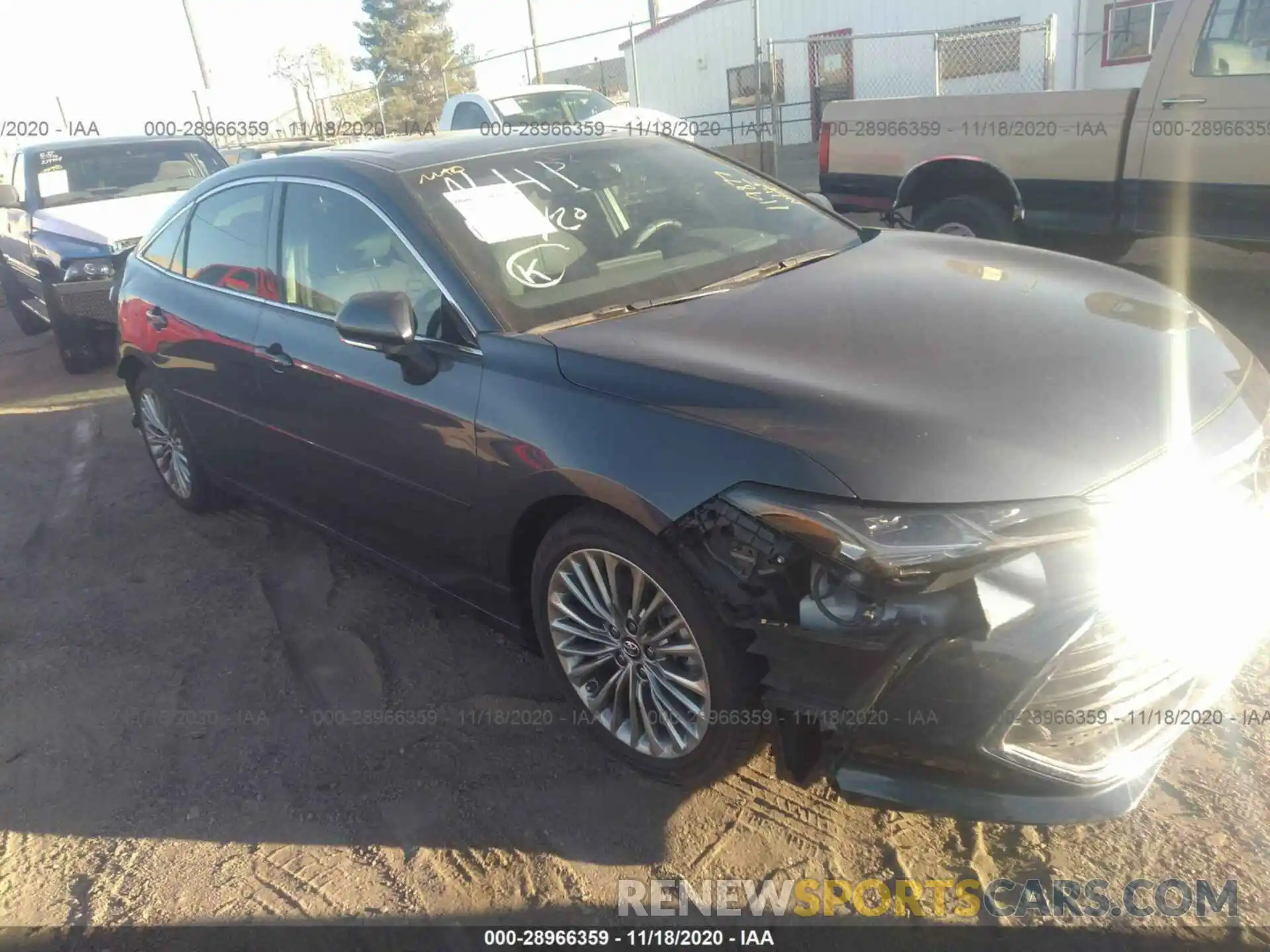 1 Photograph of a damaged car 4T1BZ1FB4KU030395 TOYOTA AVALON 2019