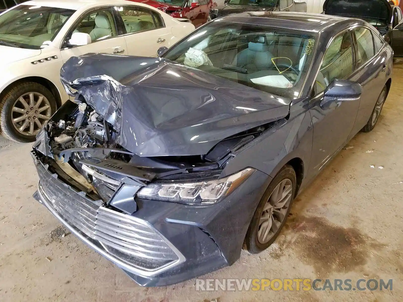 2 Photograph of a damaged car 4T1BZ1FB4KU030686 TOYOTA AVALON 2019