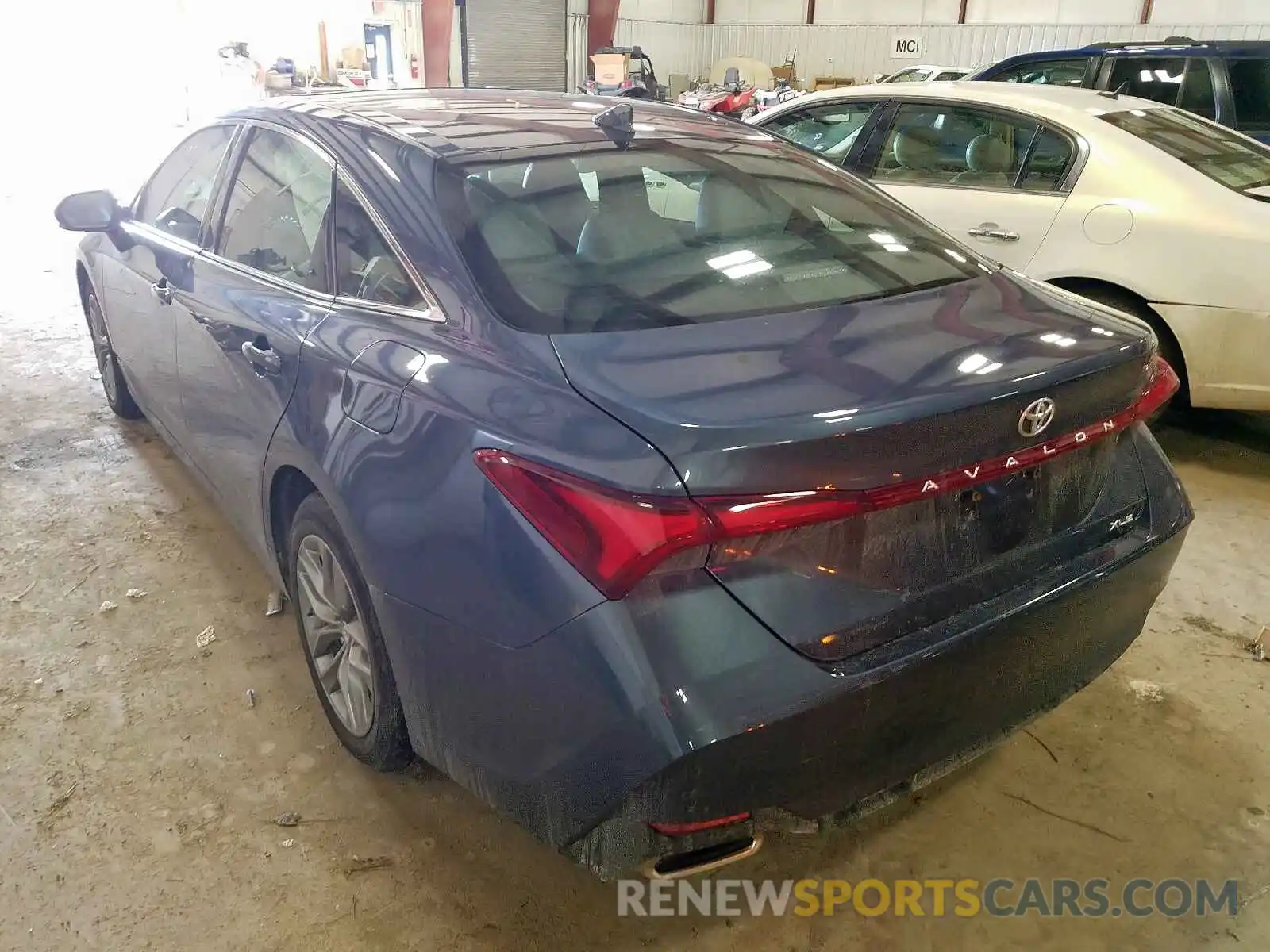 3 Photograph of a damaged car 4T1BZ1FB4KU030686 TOYOTA AVALON 2019