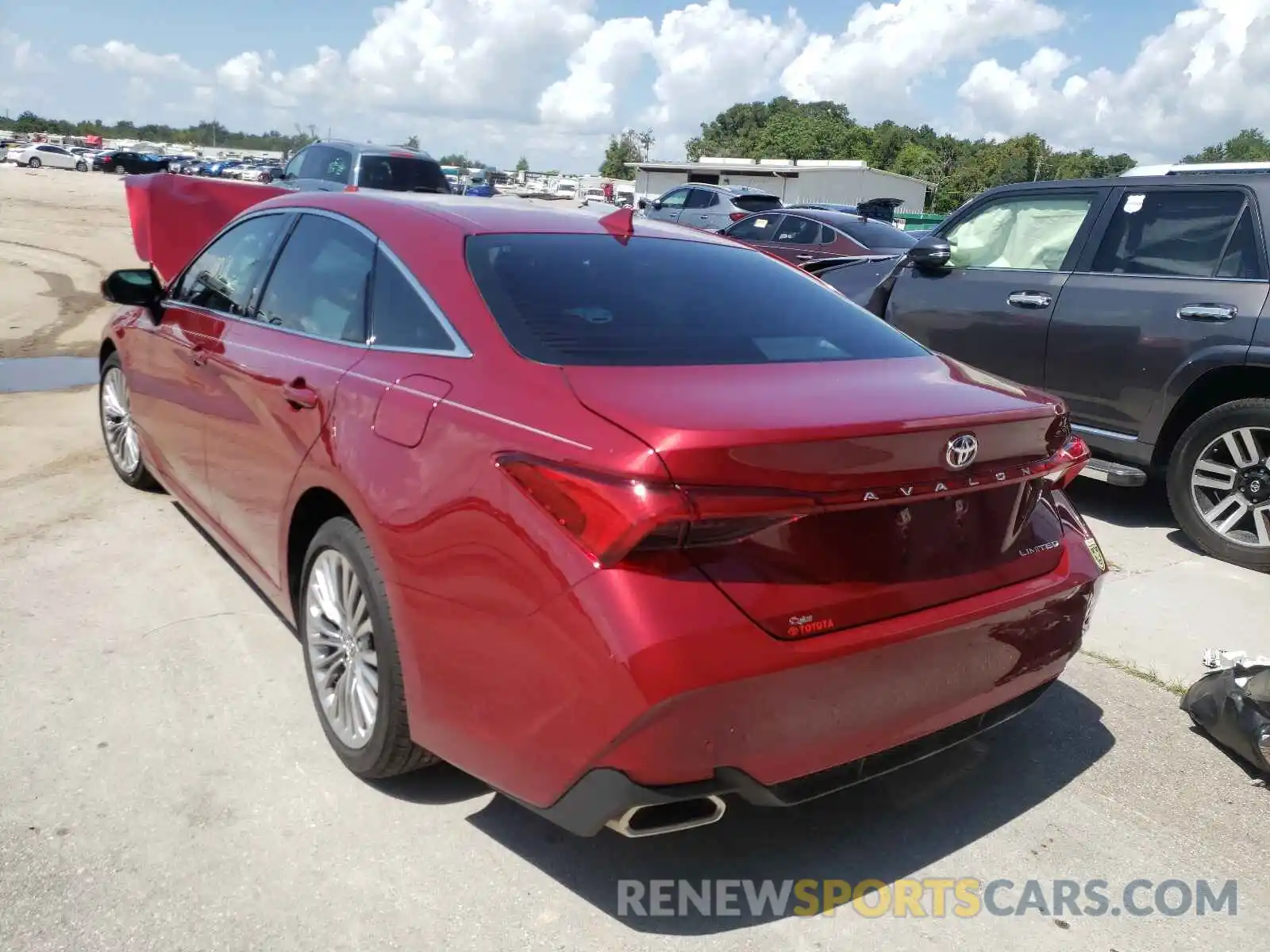 3 Photograph of a damaged car 4T1BZ1FB4KU033443 TOYOTA AVALON 2019