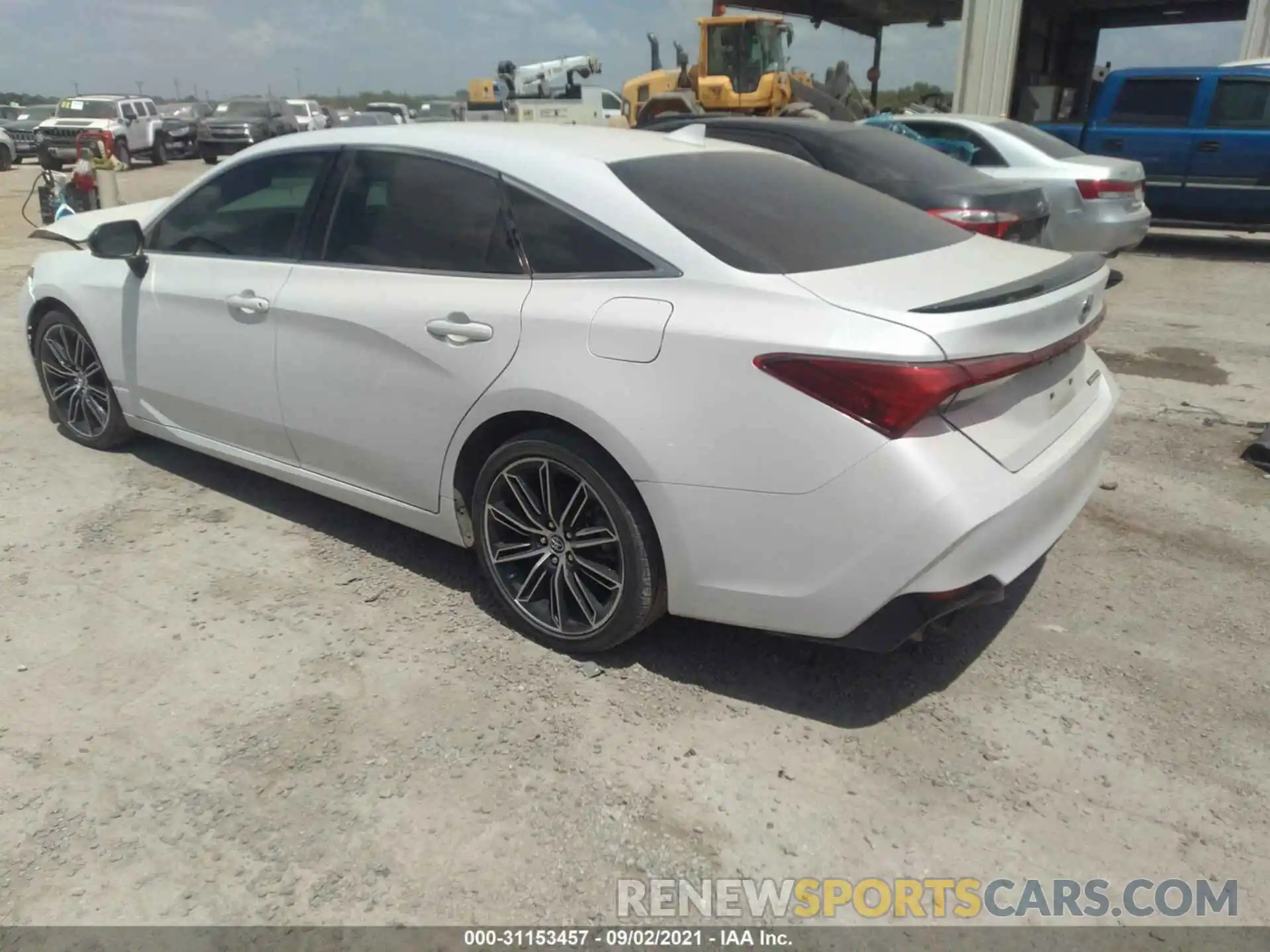 3 Photograph of a damaged car 4T1BZ1FB4KU038254 TOYOTA AVALON 2019