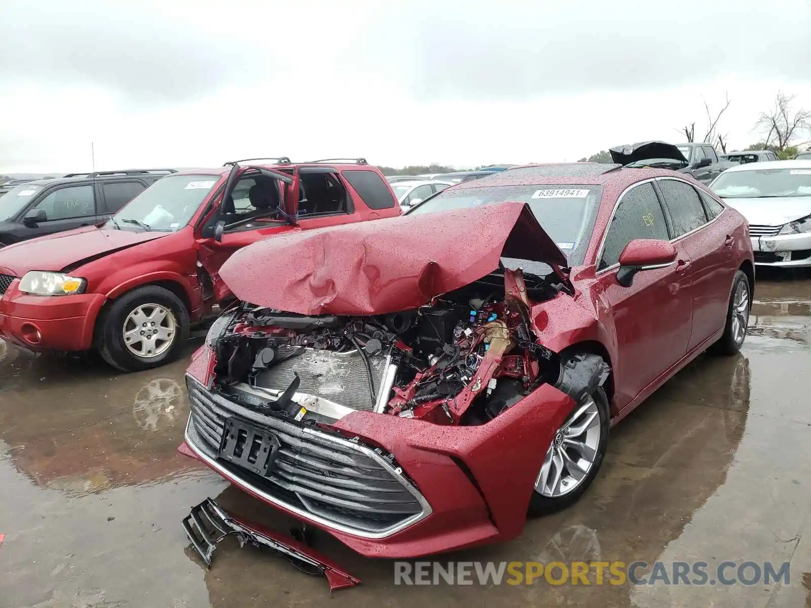 2 Photograph of a damaged car 4T1BZ1FB5KU003321 TOYOTA AVALON 2019