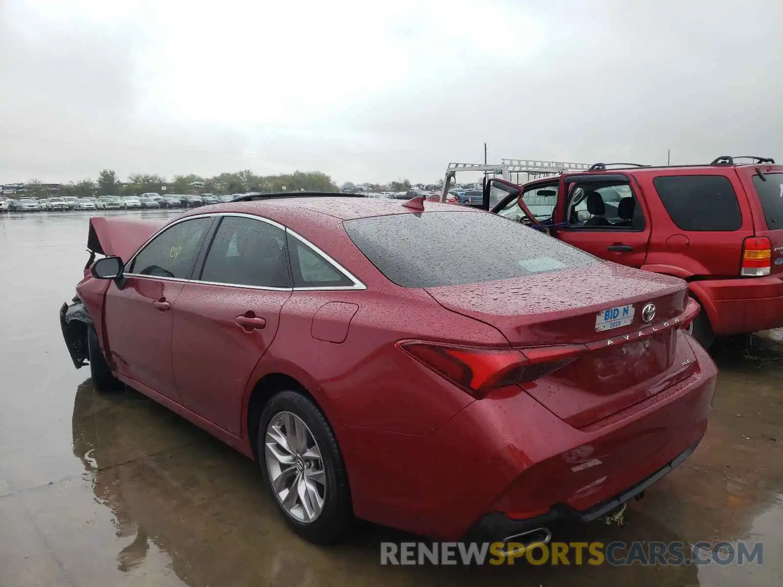 3 Photograph of a damaged car 4T1BZ1FB5KU003321 TOYOTA AVALON 2019