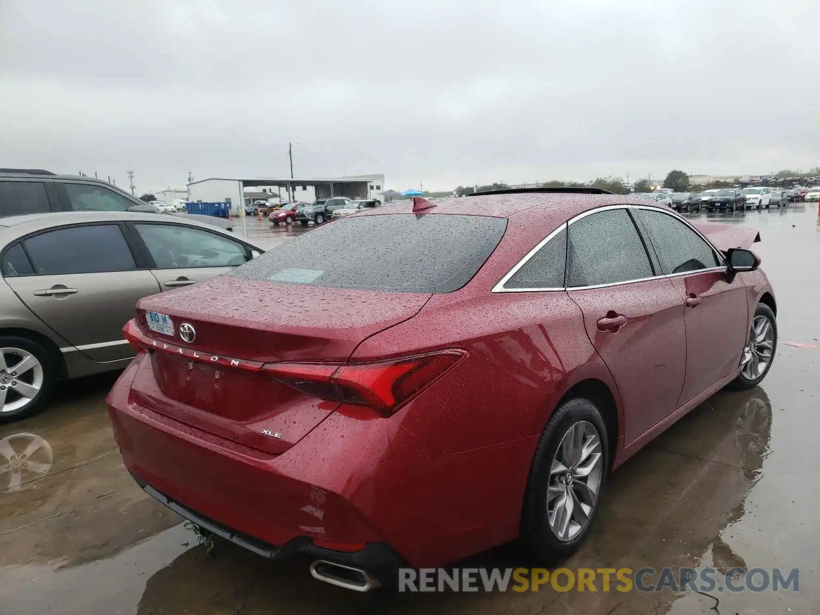 4 Photograph of a damaged car 4T1BZ1FB5KU003321 TOYOTA AVALON 2019