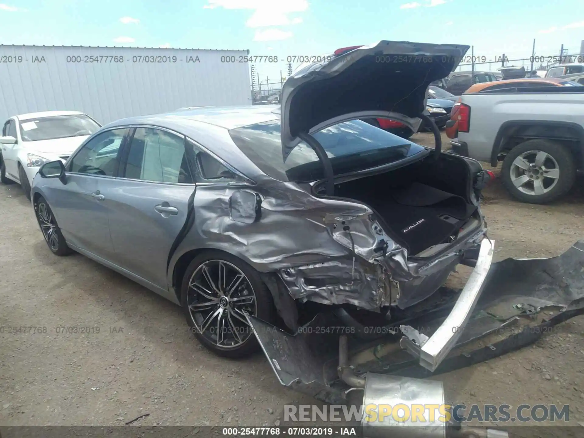 3 Photograph of a damaged car 4T1BZ1FB5KU003352 TOYOTA AVALON 2019