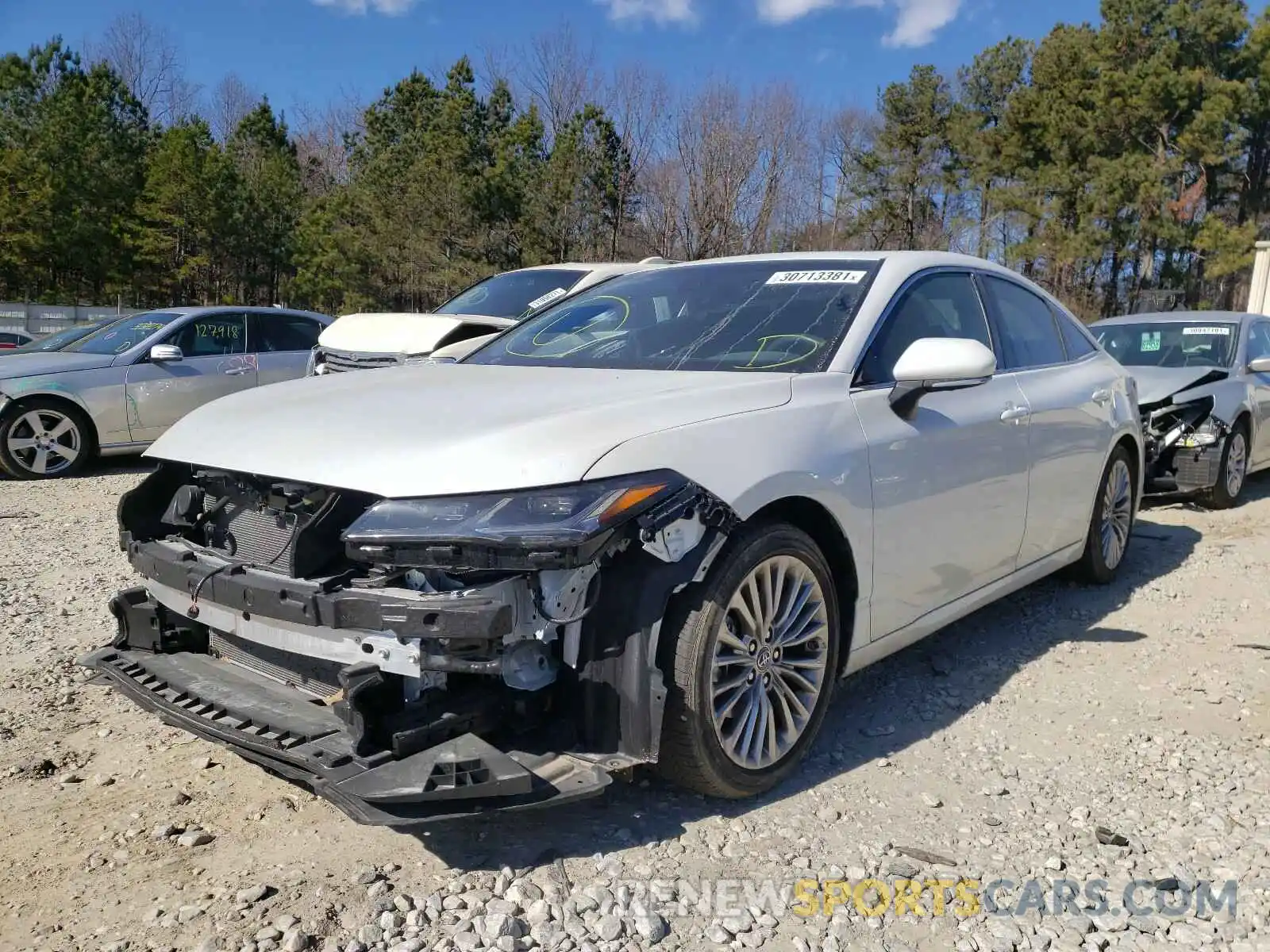 2 Photograph of a damaged car 4T1BZ1FB5KU005361 TOYOTA AVALON 2019